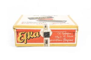 Opened box with 100 packs of 'Efka' cigarette rolling papers