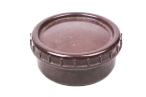 High pattern brown/reddish butterdish