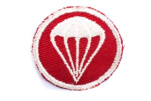 US parachute artillery garisson cap patch