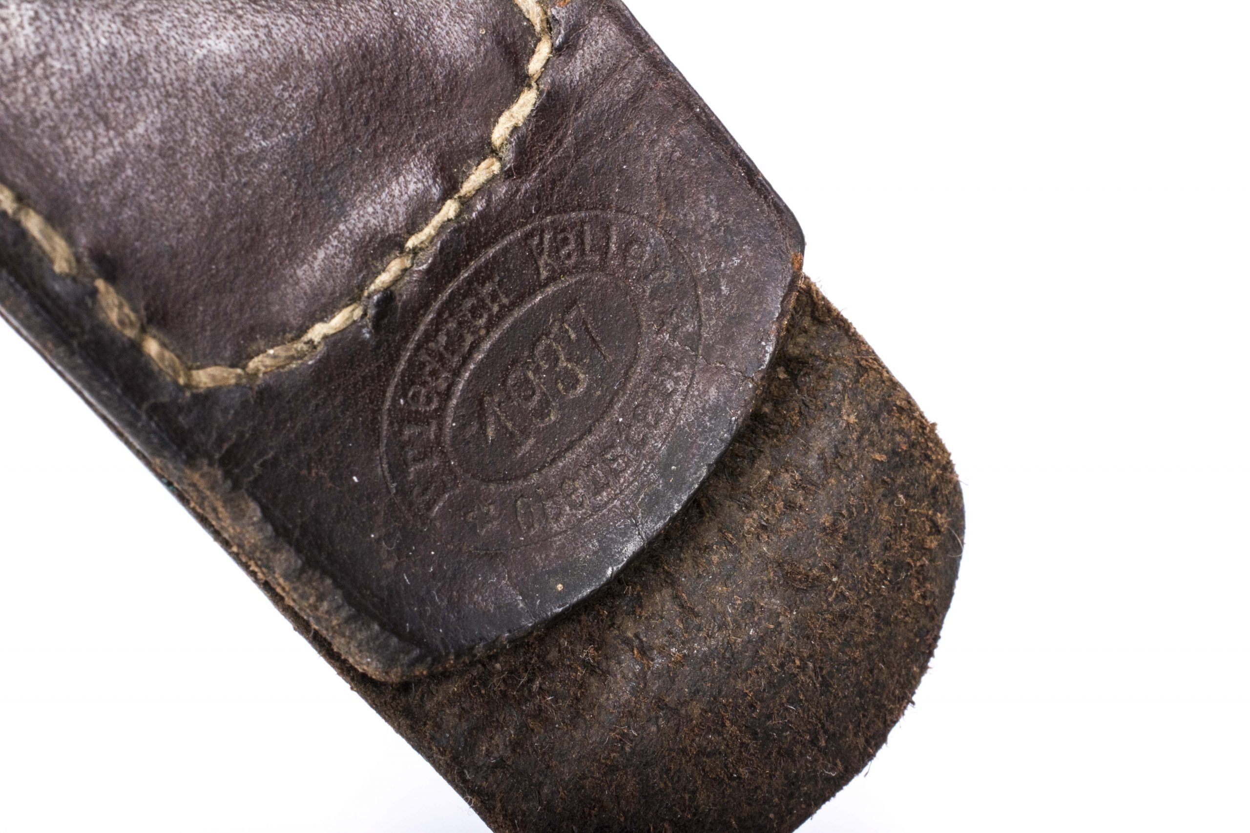 Tabbed Heer aluminum belt buckle marked Friedrich Keller 1937 — image 5