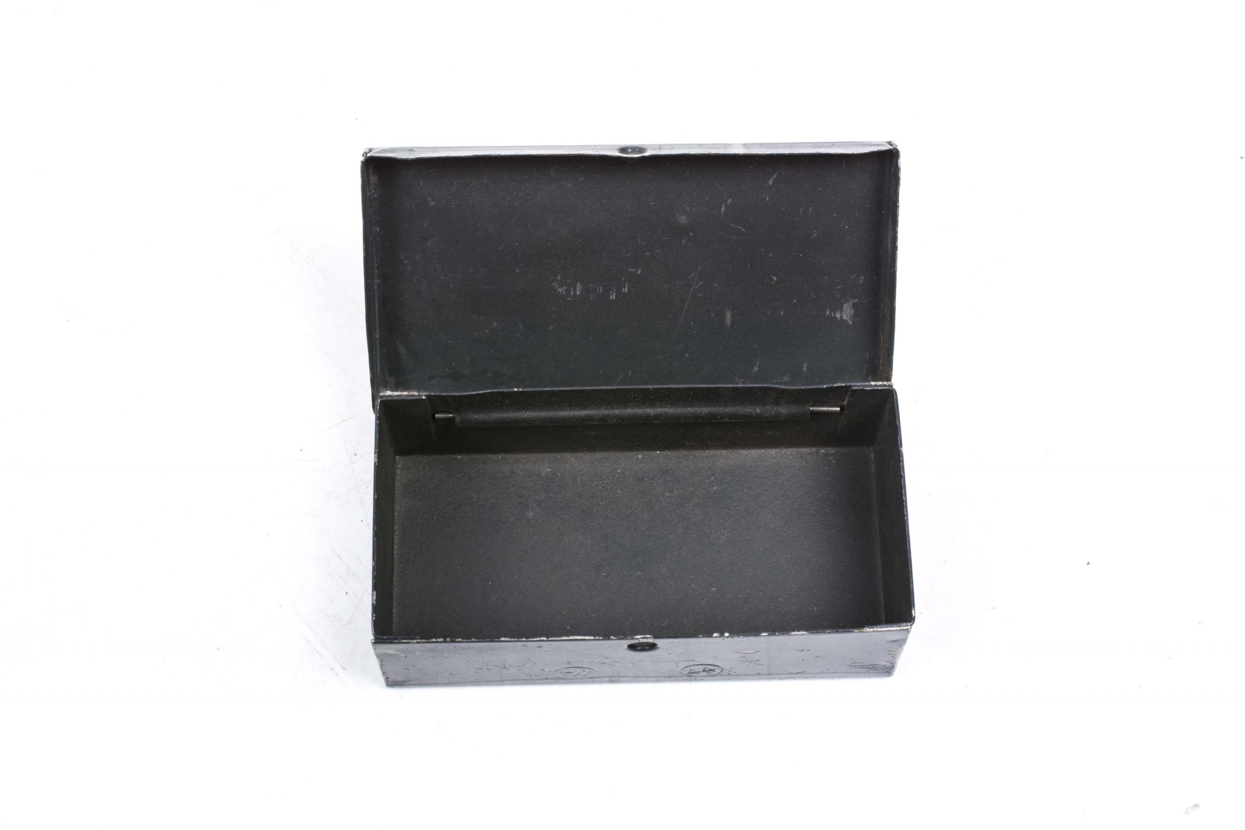 MG42 spare parts tin — image 5