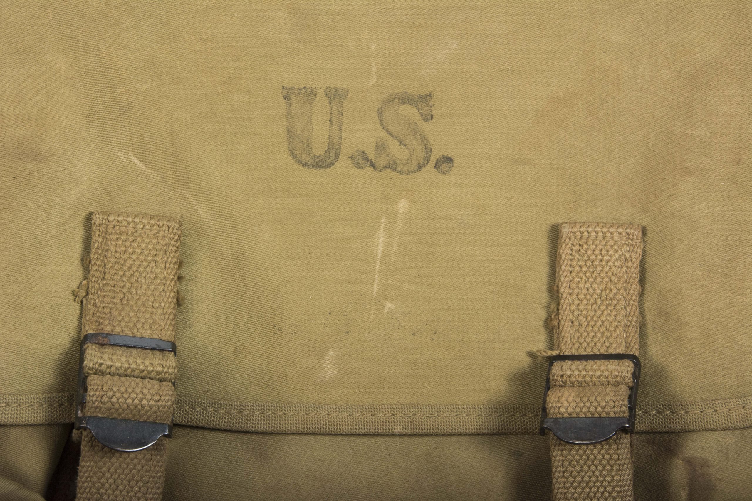 Rubberized US M1936 musette bag marked Atlas Mfg. Co. 1942 — image 5