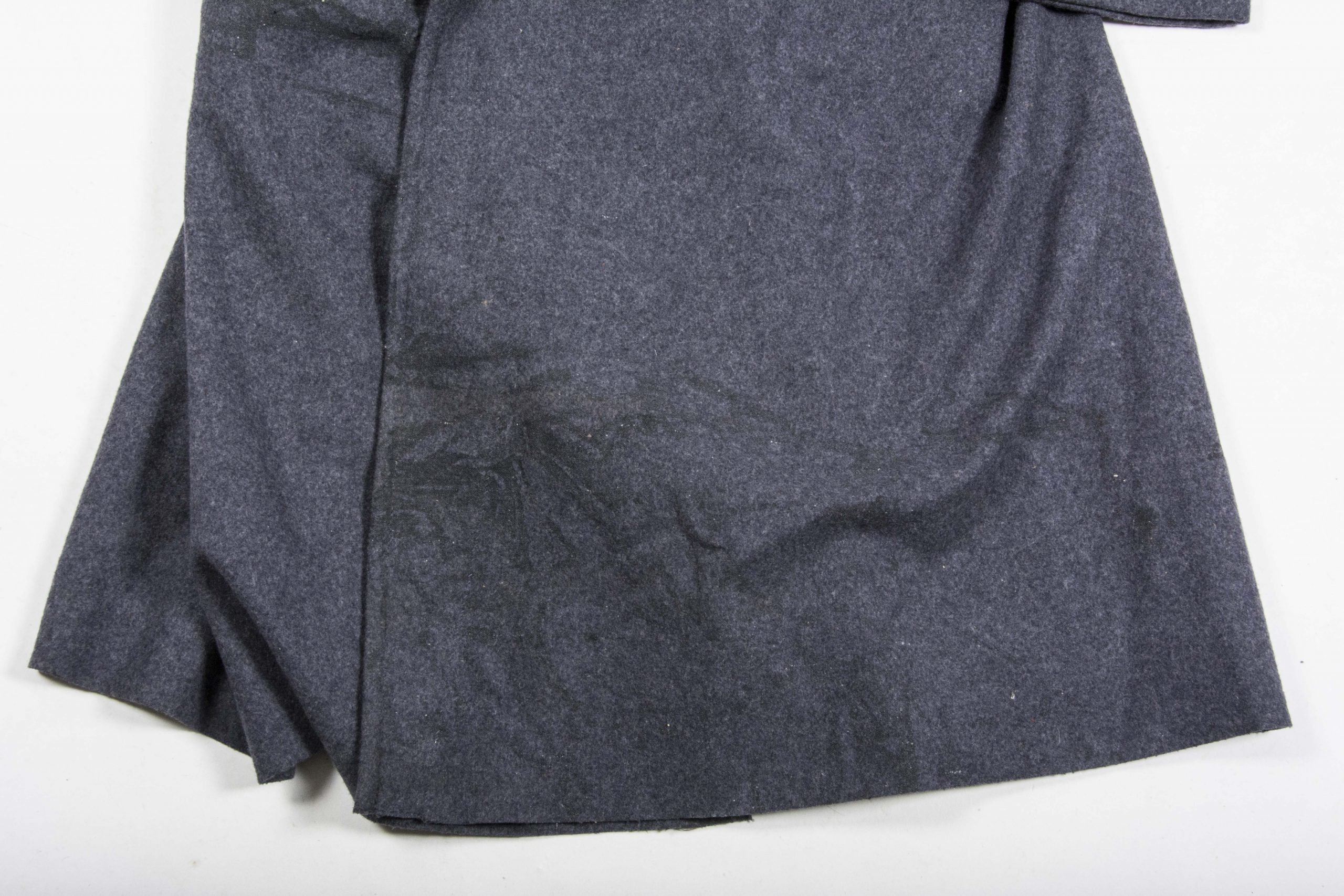 Luftwaffe M40 mantel made by Erich Cramer K.-G. marked L.B.A. 3.41 — image 6