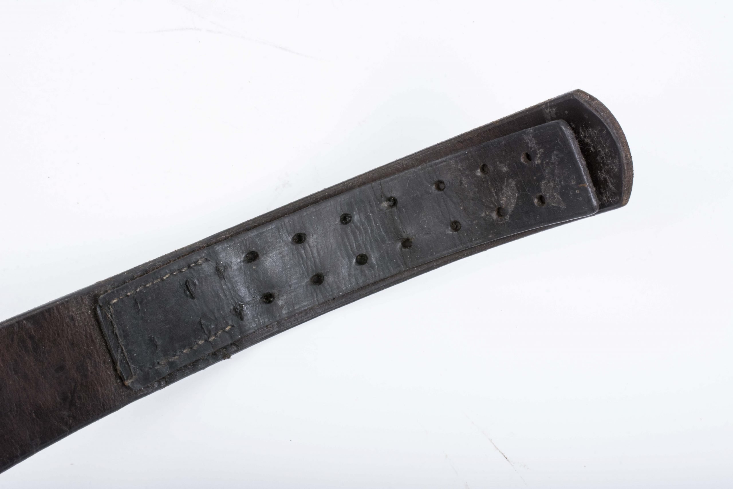 Early hidden stitch equipment belt — image 4