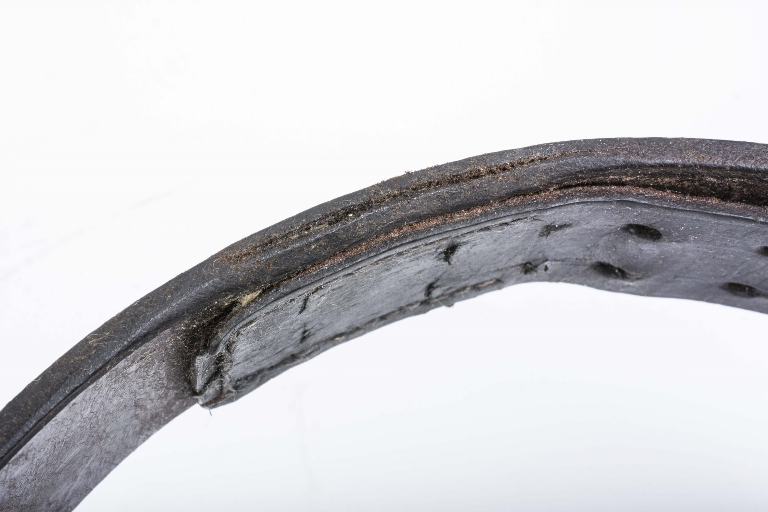 Early hidden stitch equipment belt — image 5