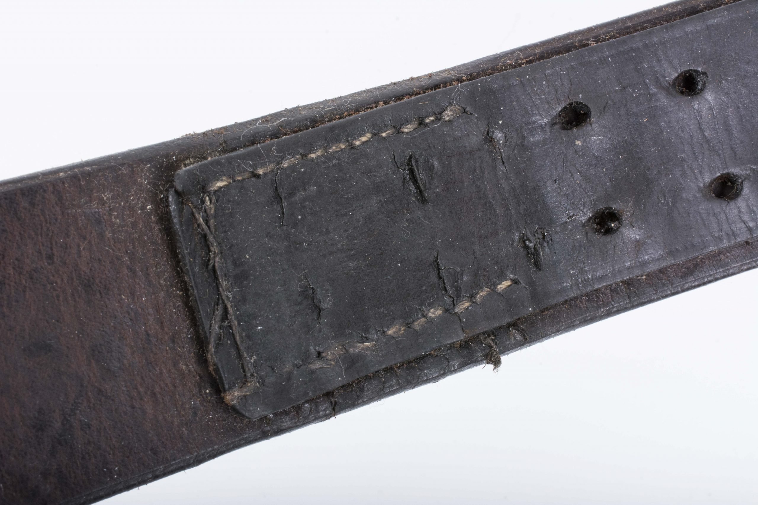 Early hidden stitch equipment belt — image 7