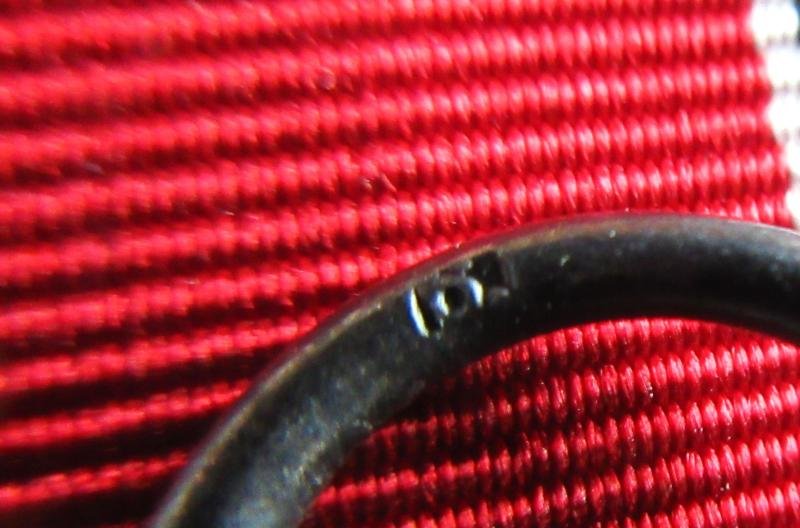 RUSSIAN FRONT MEDAL maker marked — image 3