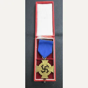 40 YEAR FAITHFULL SERVICE CROSS & CASE