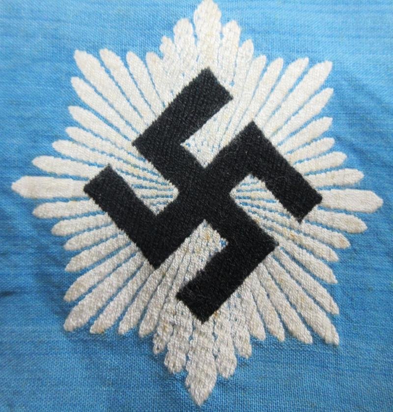 LUFTSCHUTZ ARMBAND — image 3