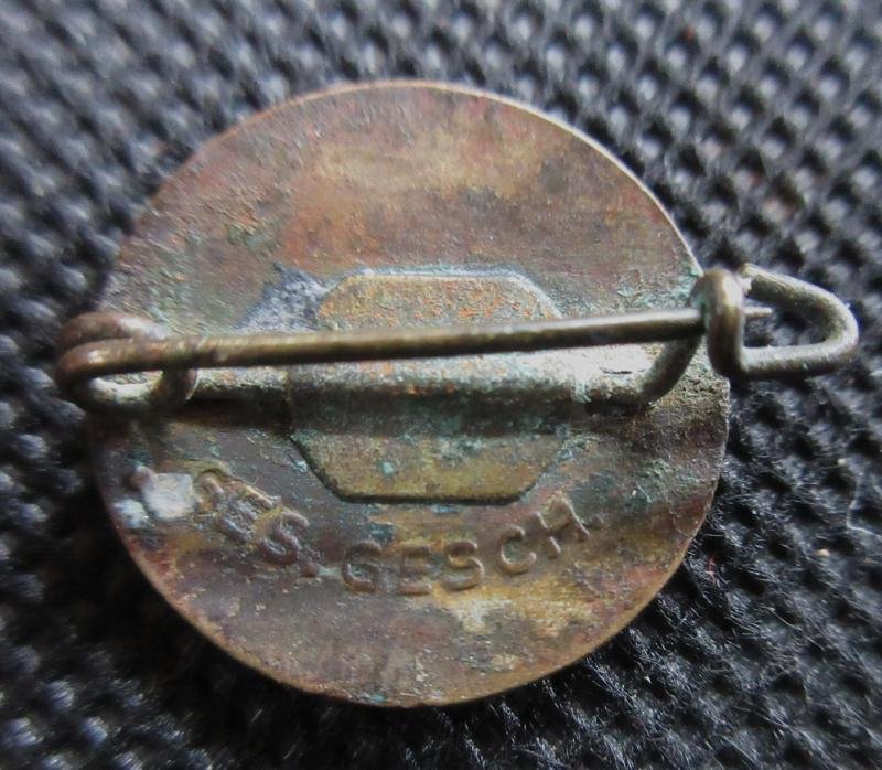 RARE 18mm NSDAP PARTY BADGE — image 2