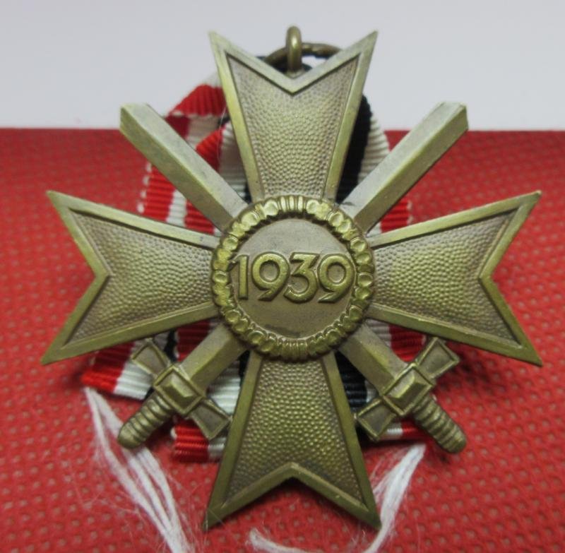 2nd CLASS WAR MERIT CROSS maker marked — image 2
