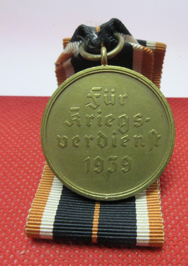 WAR MERIT MEDAL — image 5