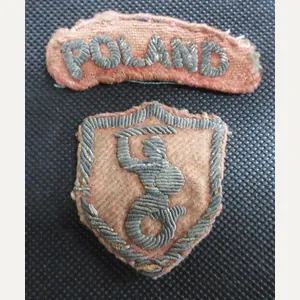 WW2 2nd POLISH CORPS FORMATION SIGN & SHOULDER TITLE