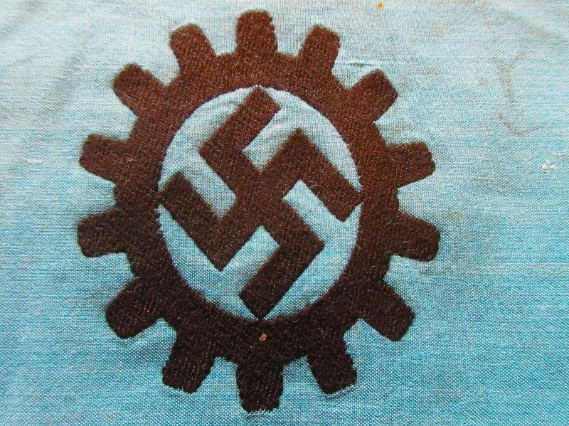 DAF MEMBERS ARMBAND — image 3