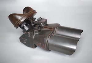 D.F. 10x80 Flakfernrohr binoculars 'cxn'