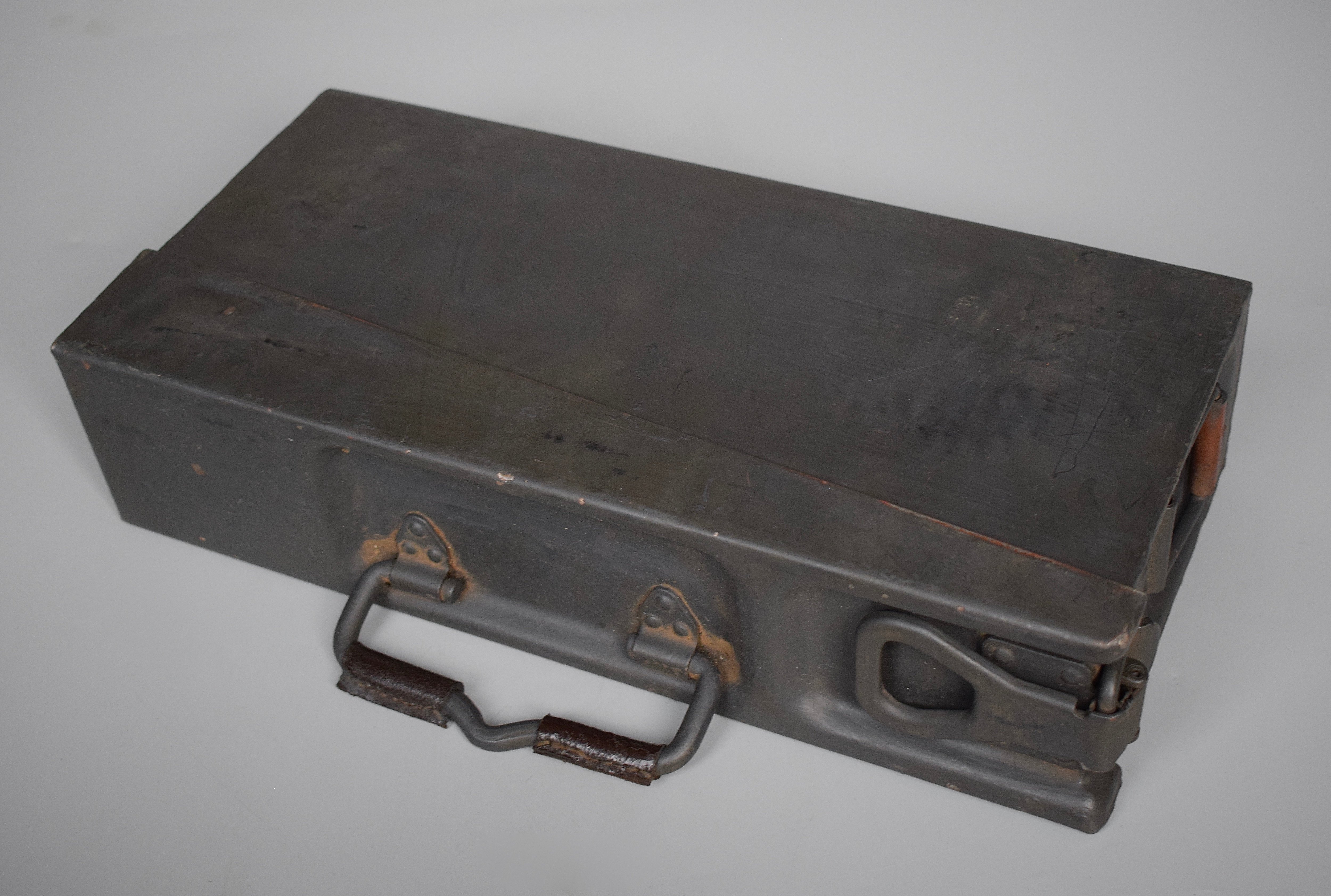 MG34/42 aluminium ammo box '1940' — image 3