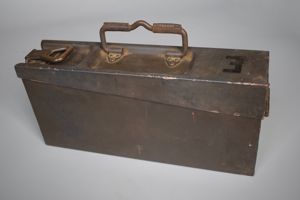 Grey/brown camouflage MG34 E-kasten 'bdn 40'