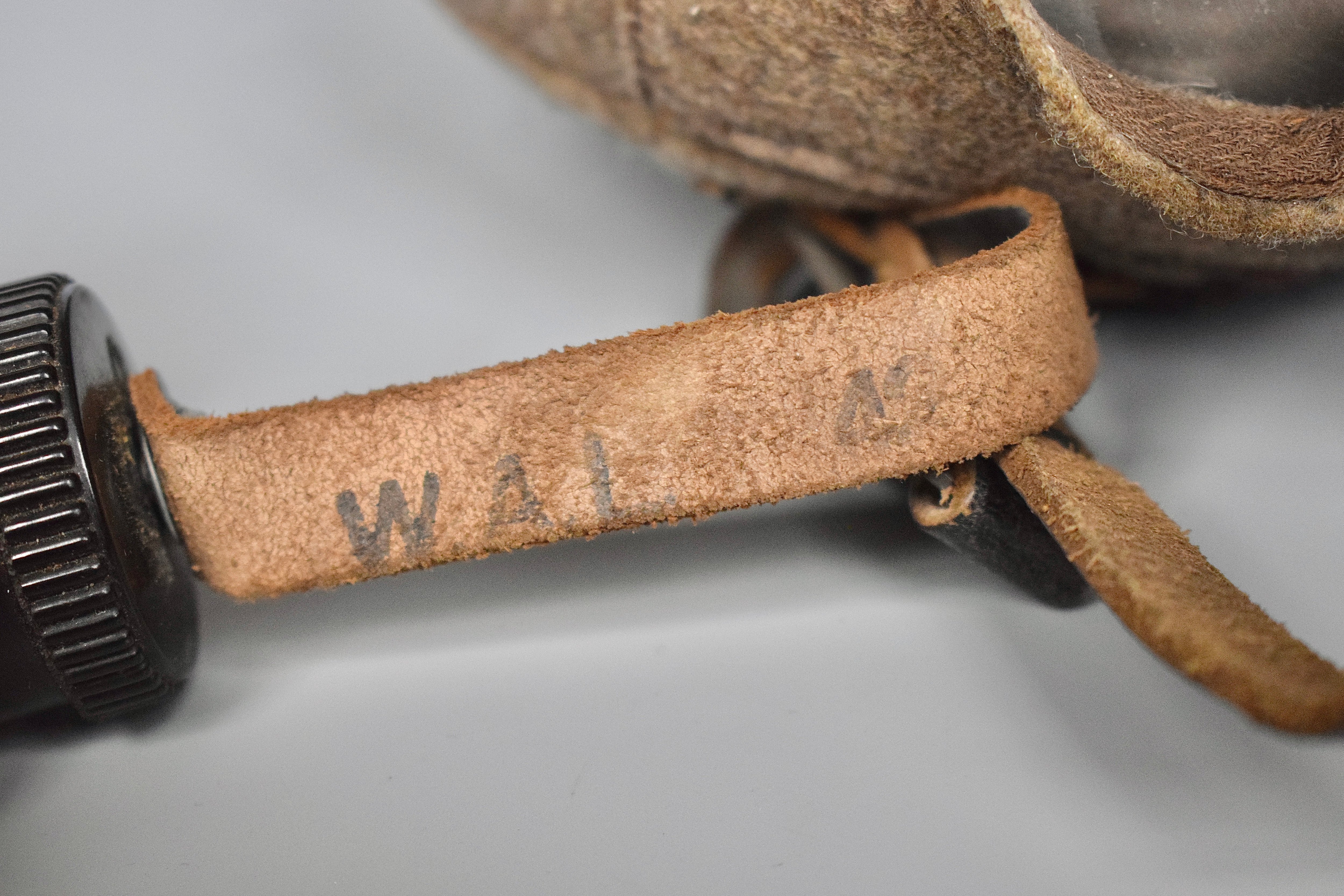 M31 canteen 'W.A.L. 42' w/ Bakelite cup — image 3