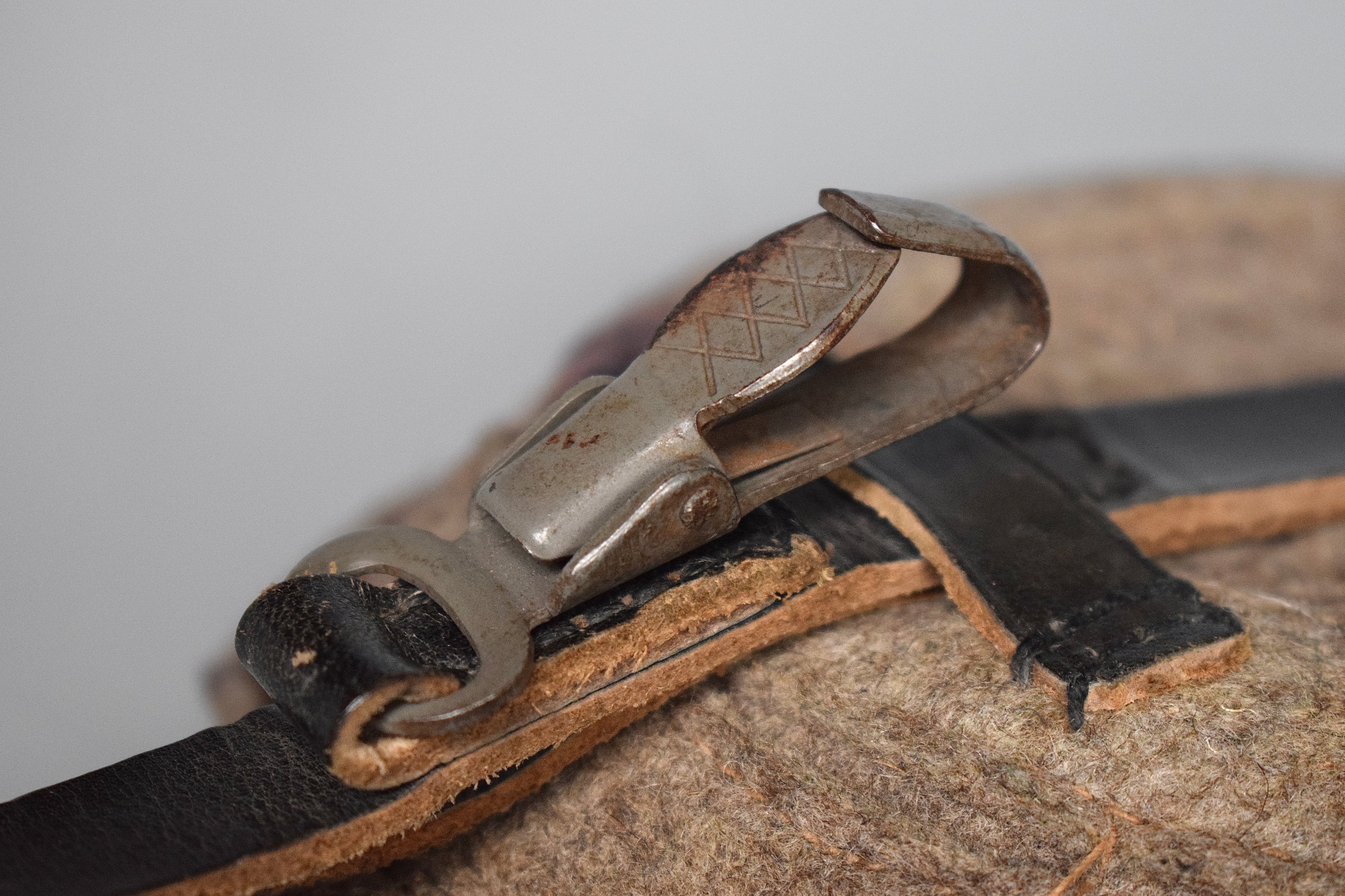 M31 canteen 'W.A.L. 42' w/ Bakelite cup — image 6