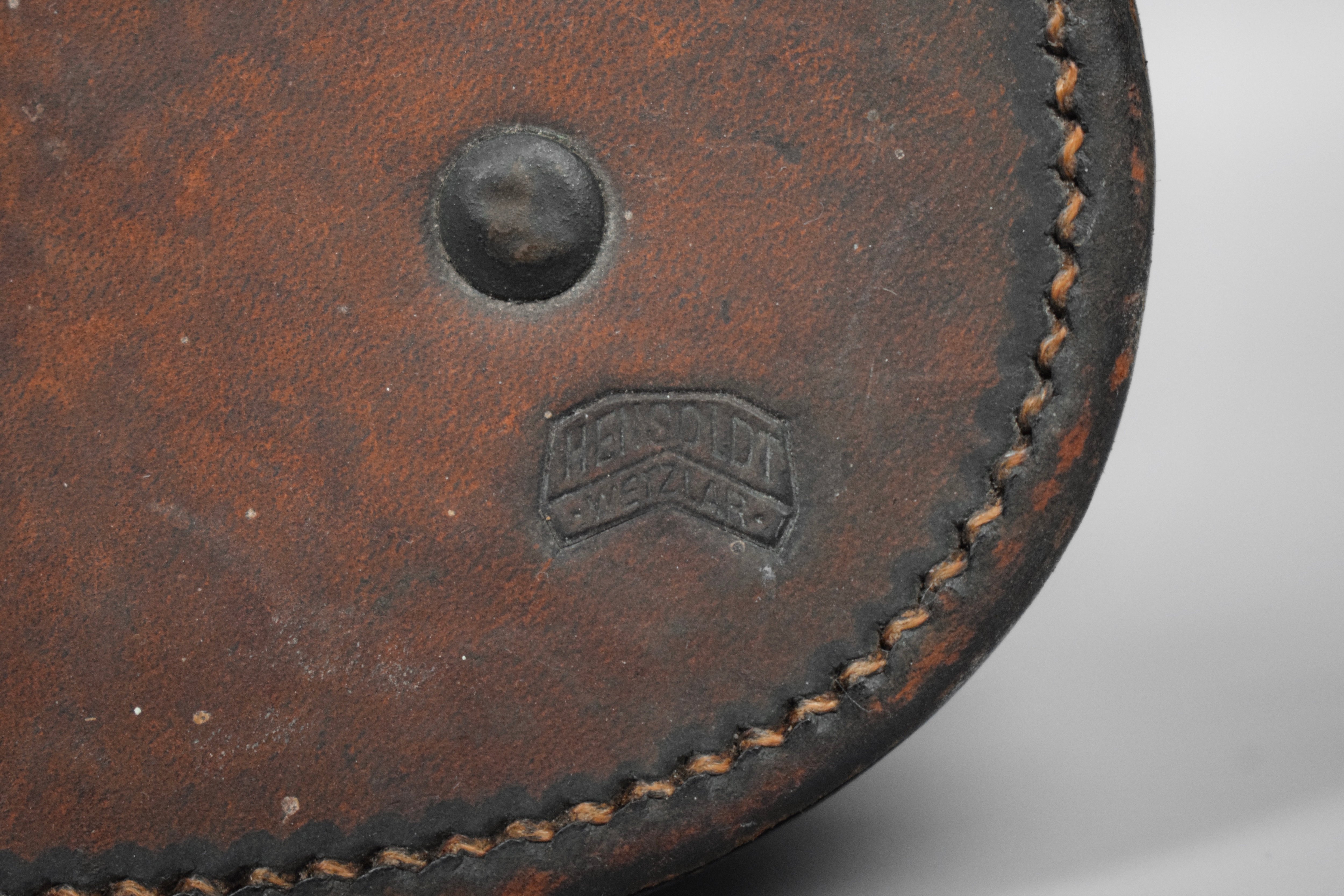 Named pre-war 6x30 Dienstglas case 'Hensoldt Wetzlar' — image 2