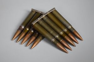 10x 7.92x57mm rounds '1944'