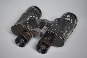 Late-war Leitz 7x50 Dienstlgas binoculars 'beh'