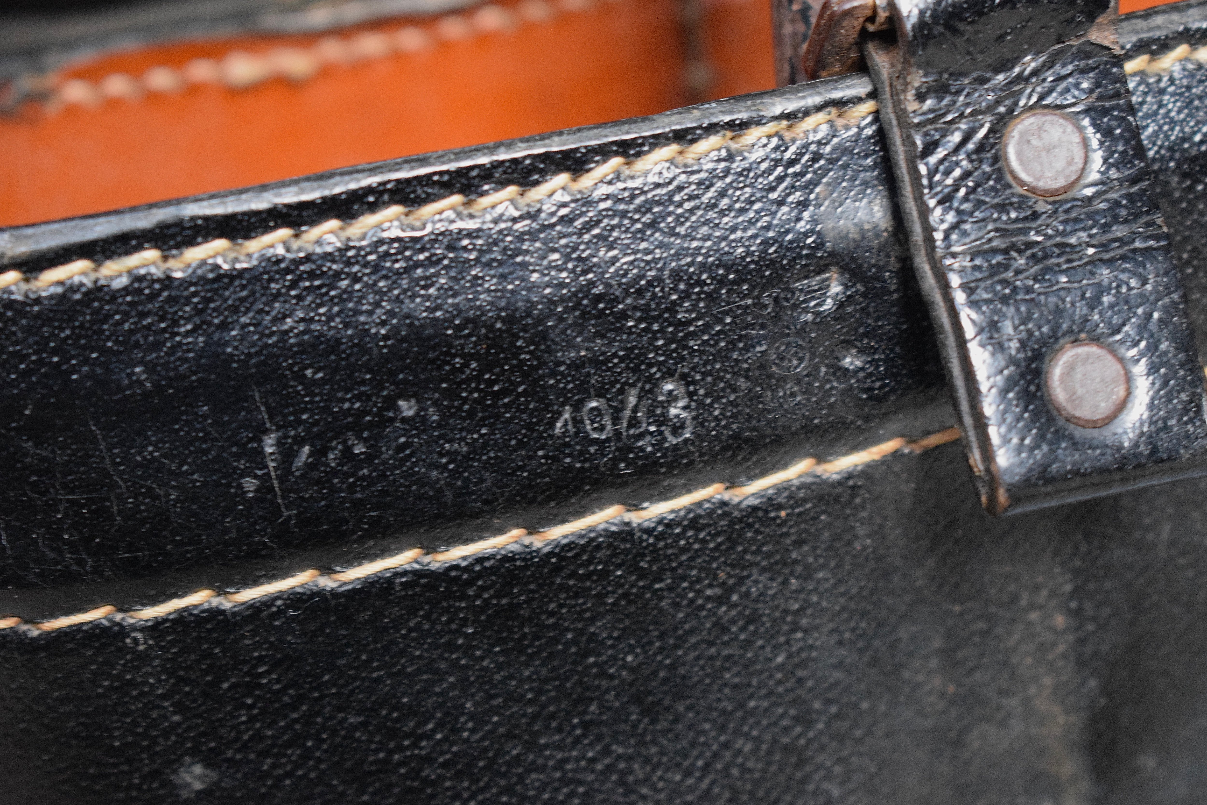 7x50 / 10x50 Presstoff binocular case 'ksd 1943' — image 4