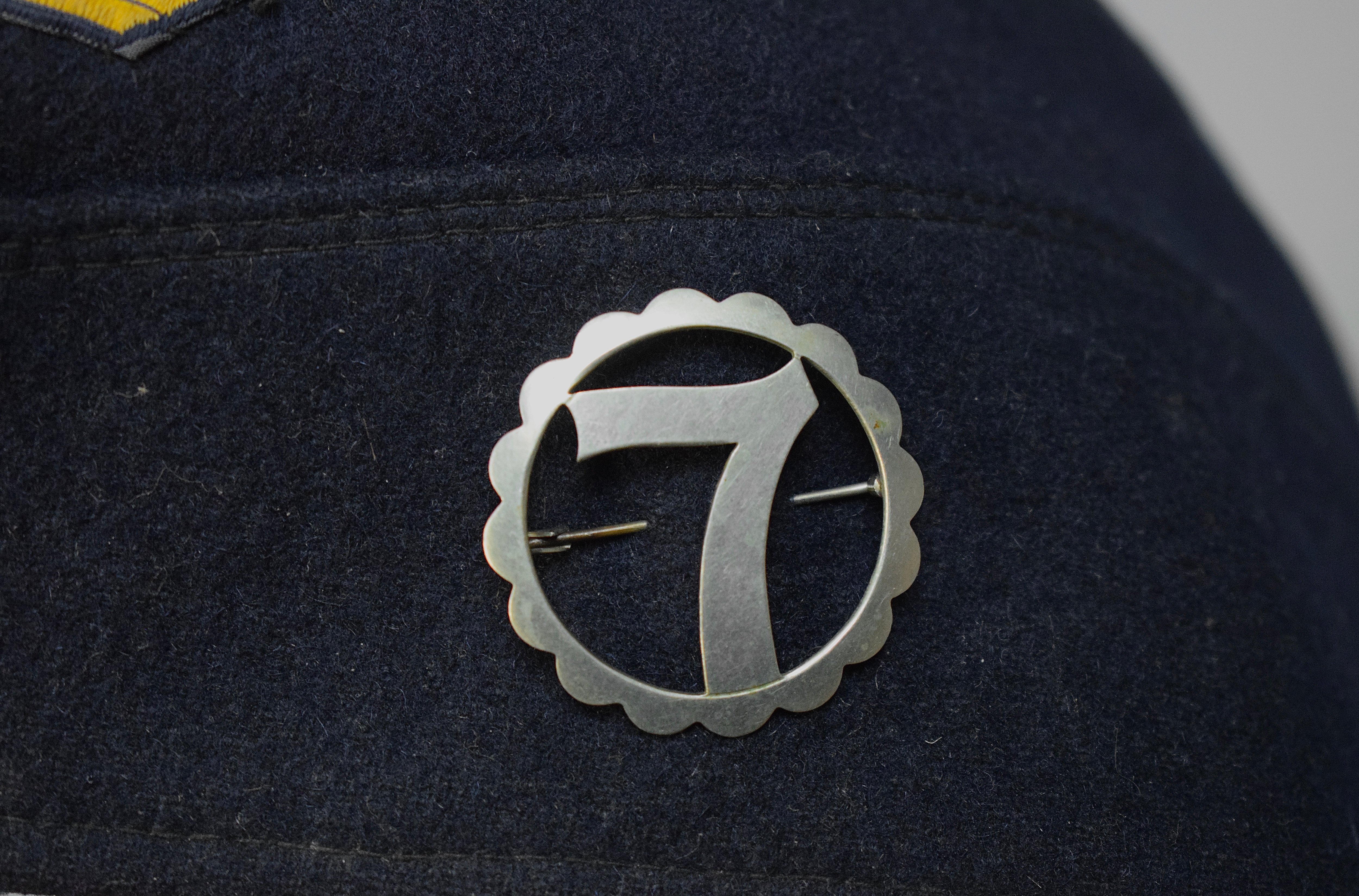 Kriegsmarine U-boat Bordmutze cap + U-707 emblem — image 10