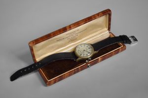 Working KM ZentRa wrist watch