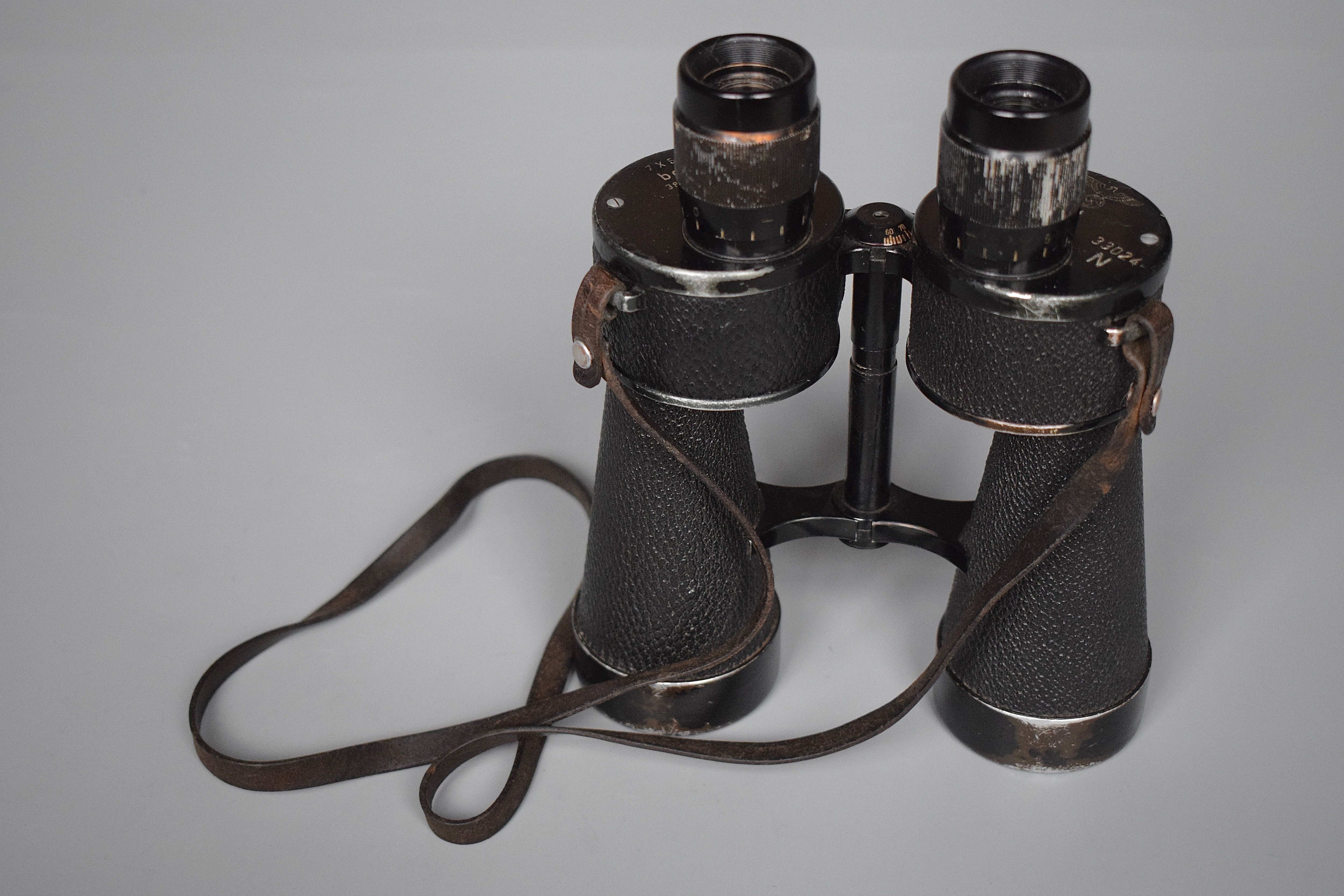 Leitz 7x50 Kriegsmarine U-boat binoculars — image 6