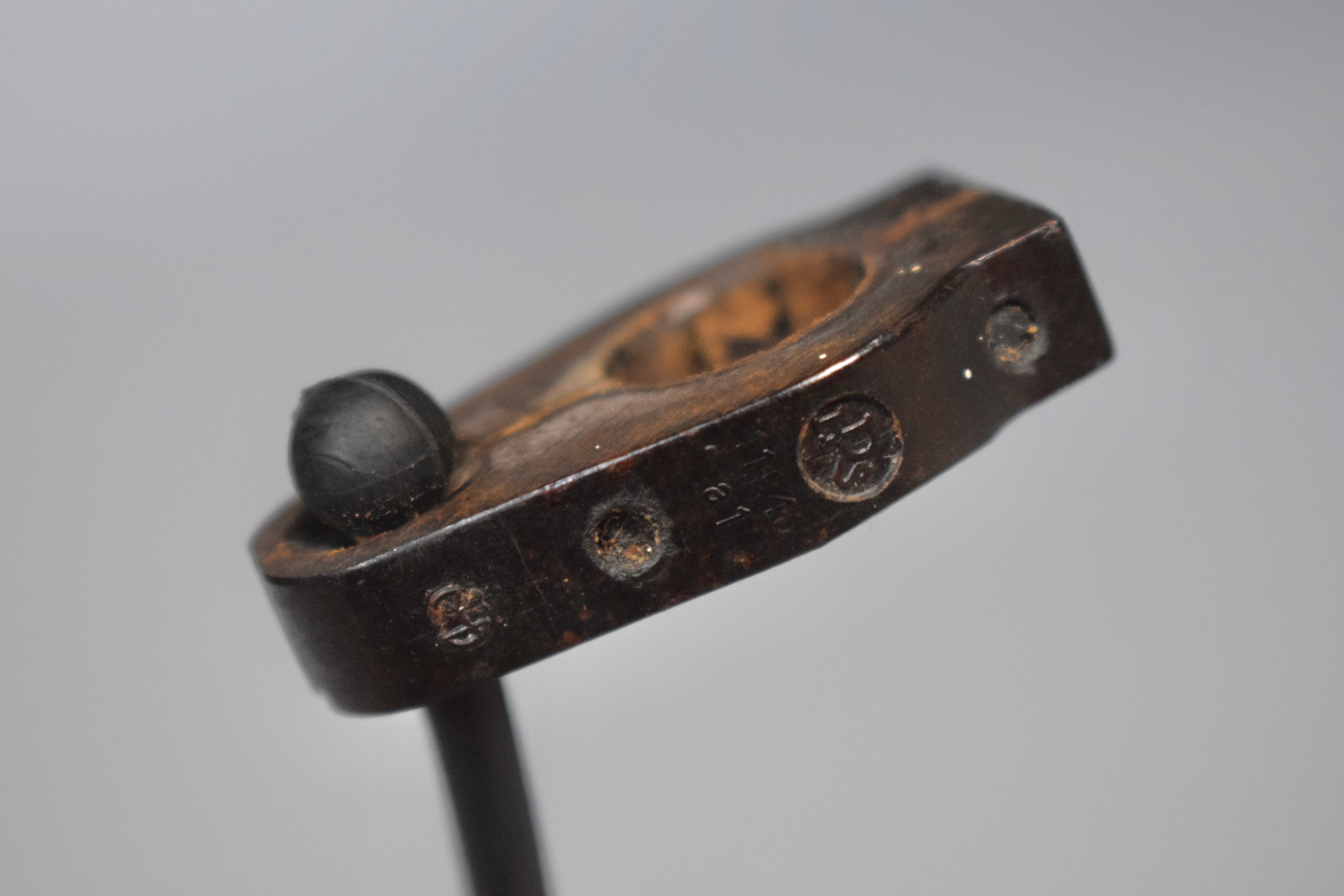 Kriegsmarine 7x50 Binocular Bakelite 'Benutzer' ocular cover — image 4