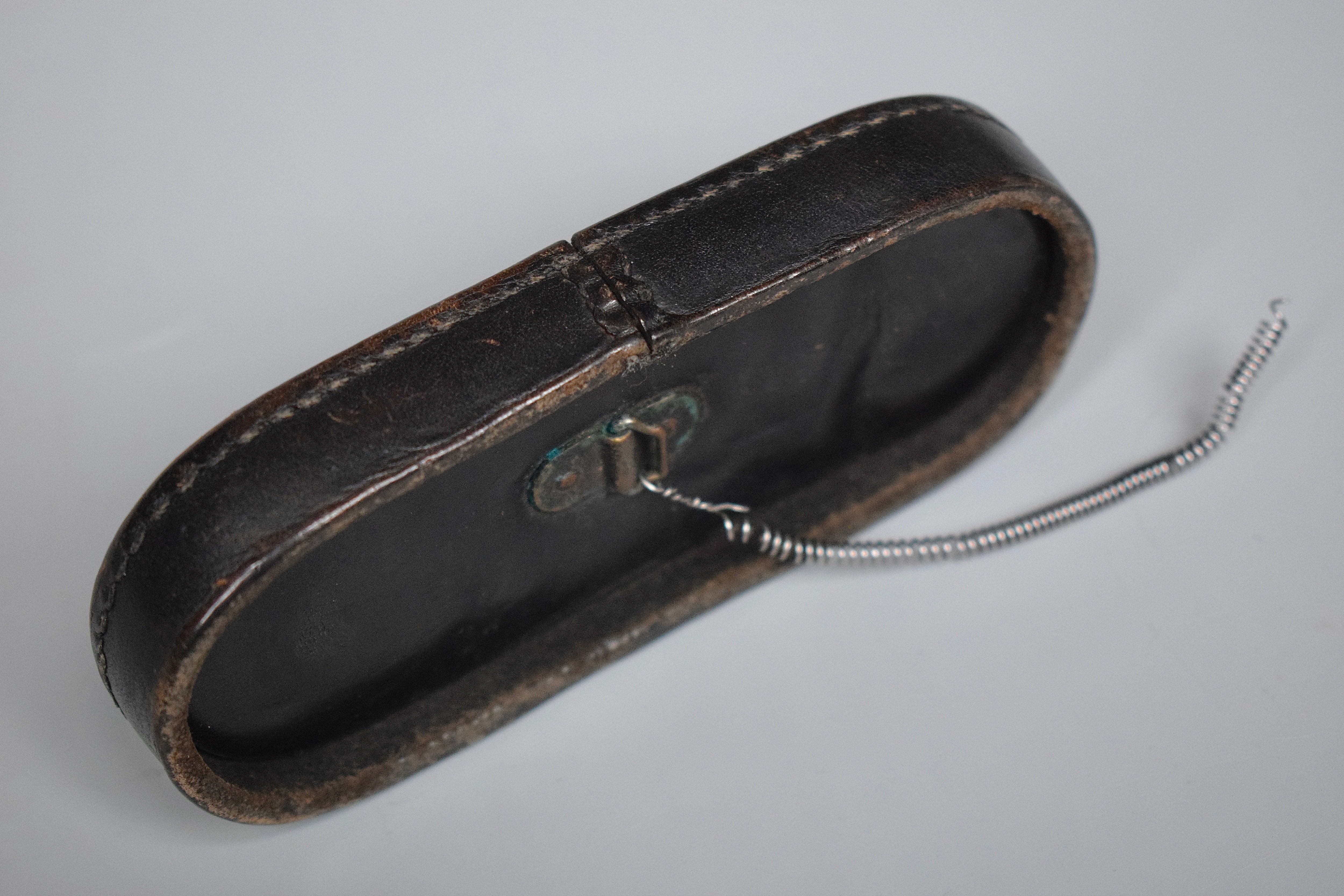 Early Kriegsmarine 7x50 Binocular leather 'Benutzer' ocular cover — image 2