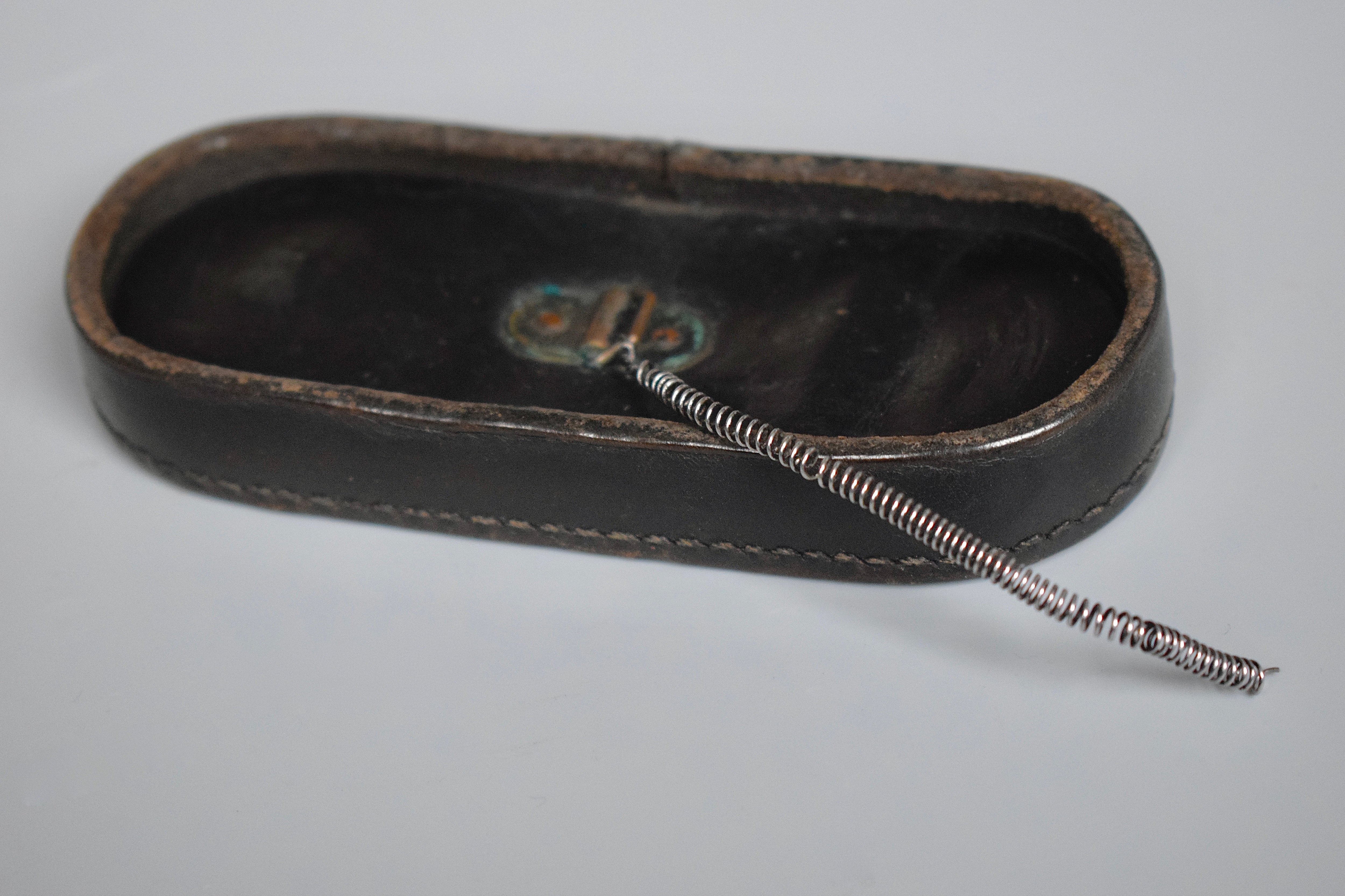 Early Kriegsmarine 7x50 Binocular leather 'Benutzer' ocular cover — image 4