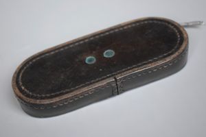 Early Kriegsmarine 7x50 Binocular leather 'Benutzer' ocular cover