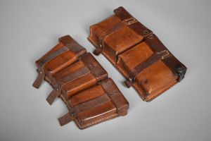 Issued G/K43 gunner pouch set '1945'
