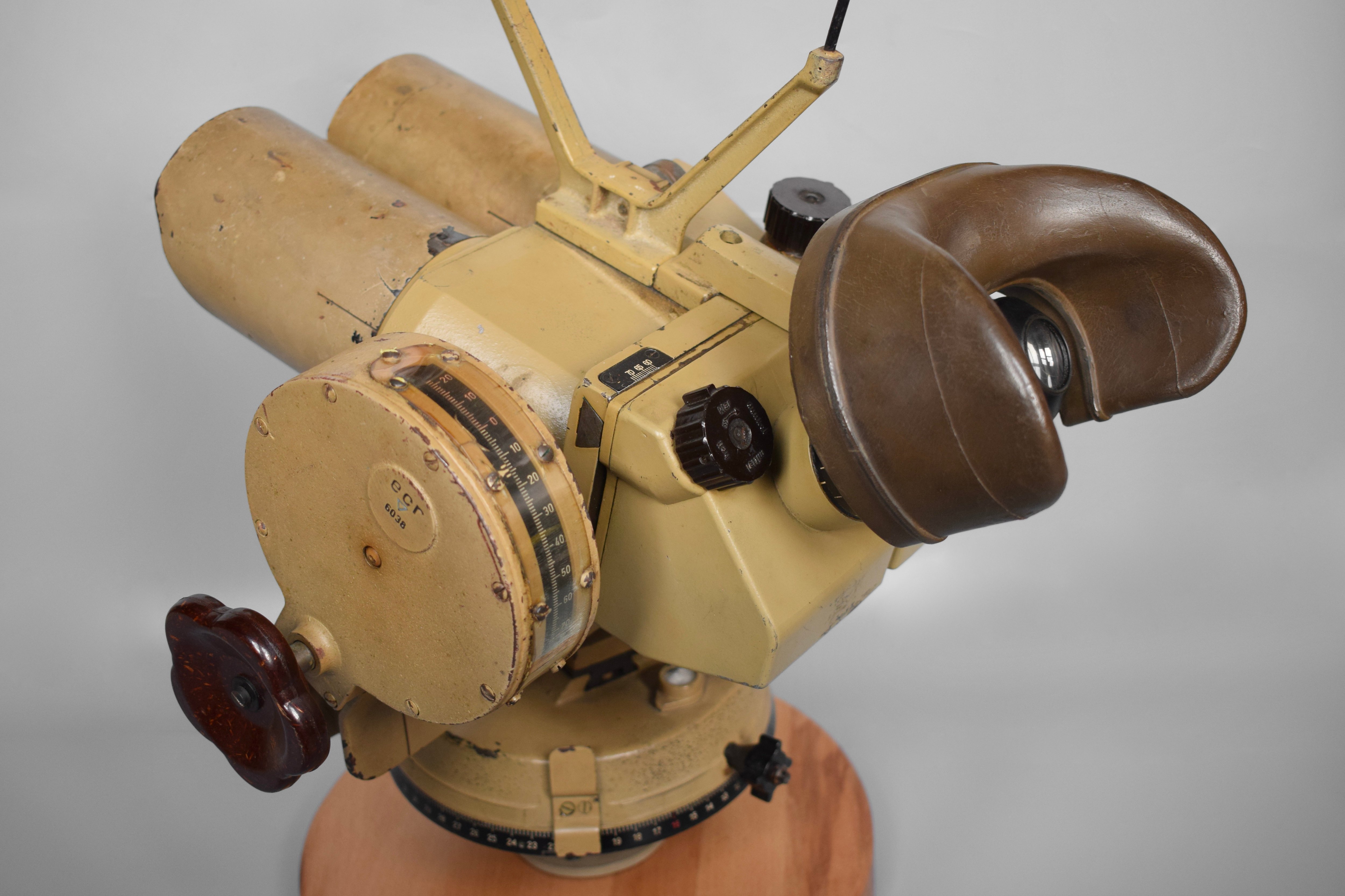 D.F. 10x80 Flakfernrohr binoculars 'dkl' set — image 3