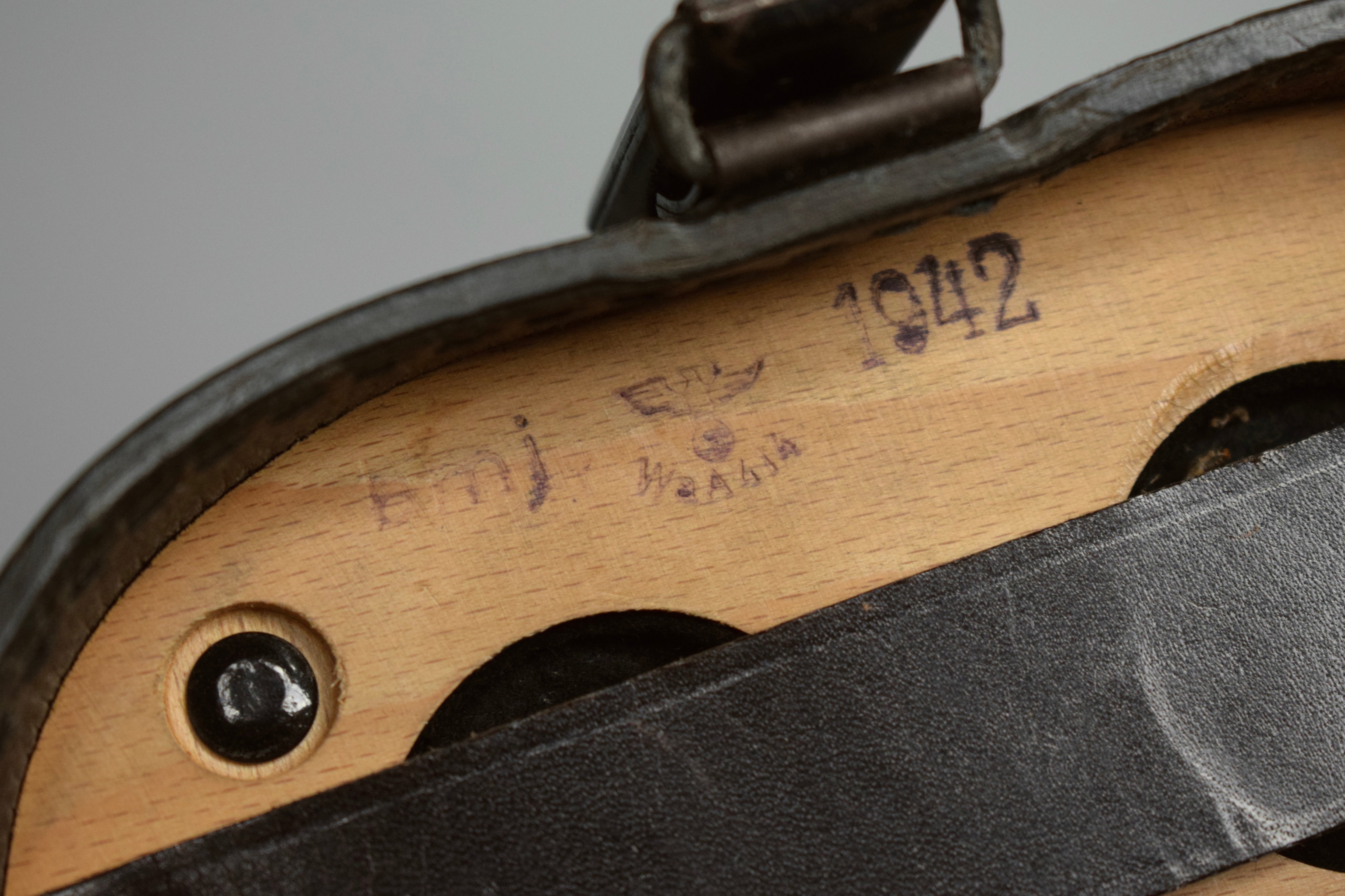 Hensoldt 10x50 Panzer Dienstglas binoculars 'bmj 1942' — image 6