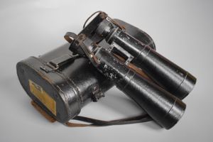 Hensoldt 10x50 Panzer Dienstglas binoculars 'bmj 1942'