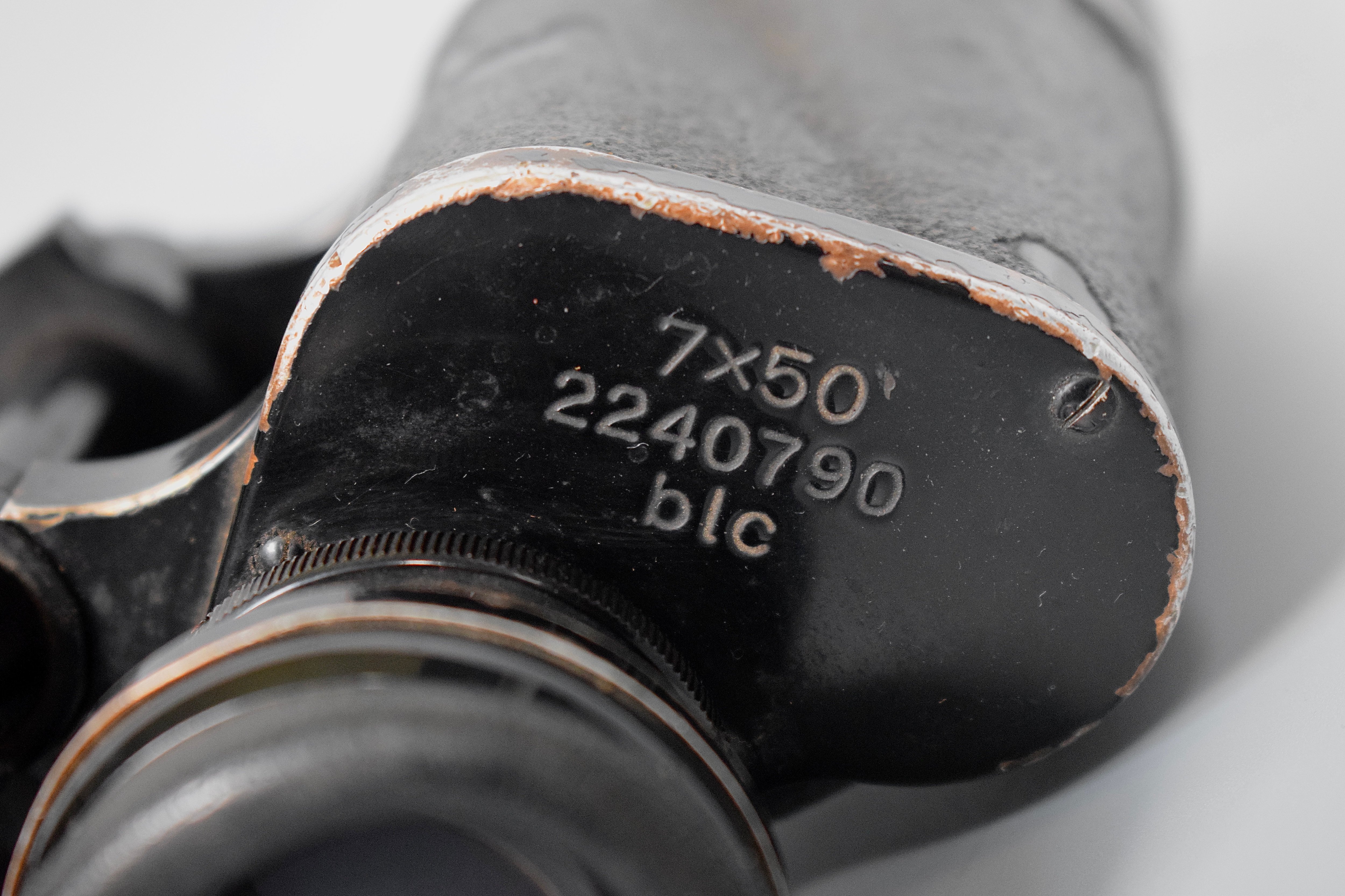 Named 7x50 Kriegsmarine gas mask binoculars 'blc' + compass — image 3