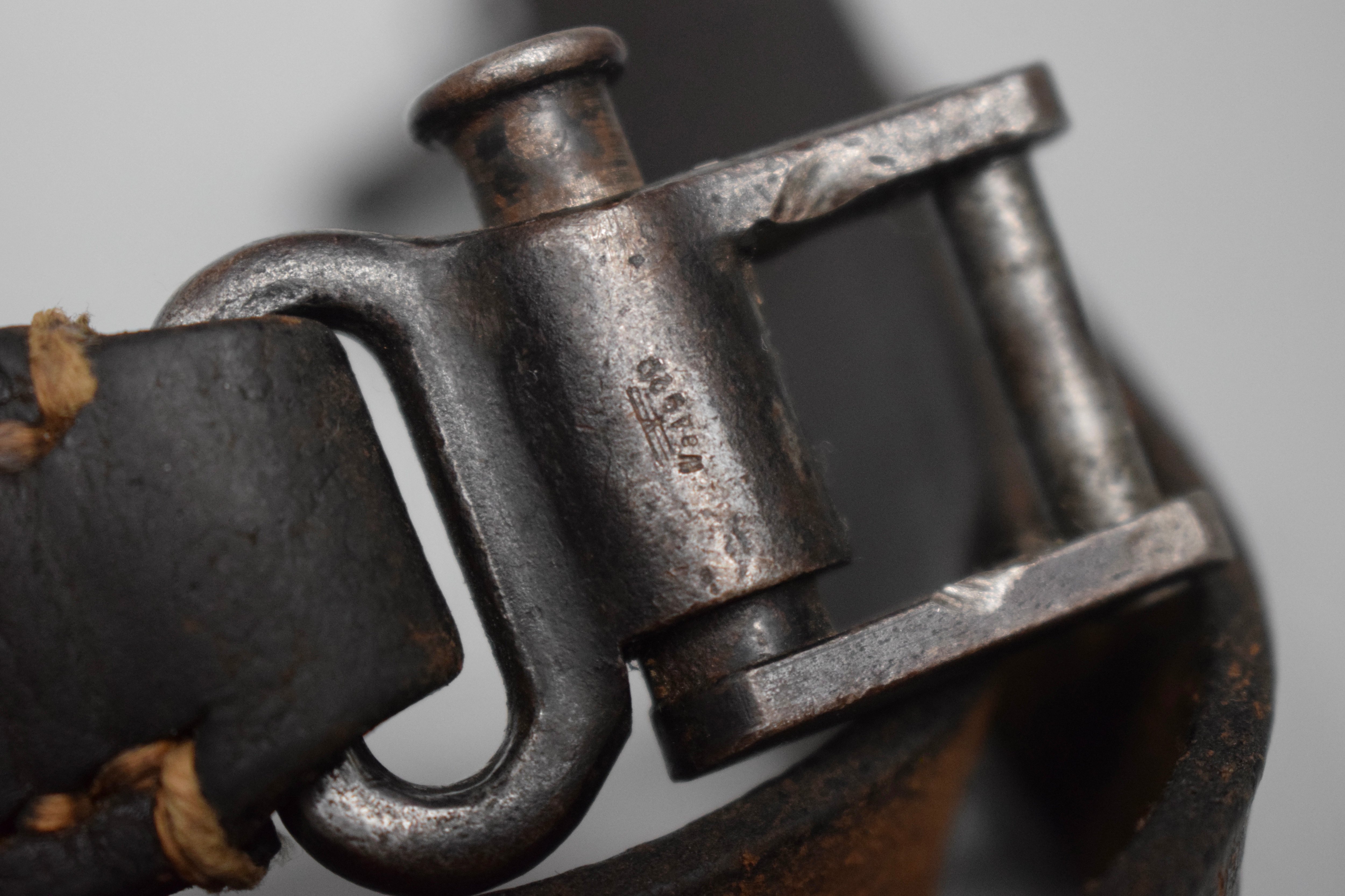 MG34 / MG42 leather sling 'WaA' — image 2