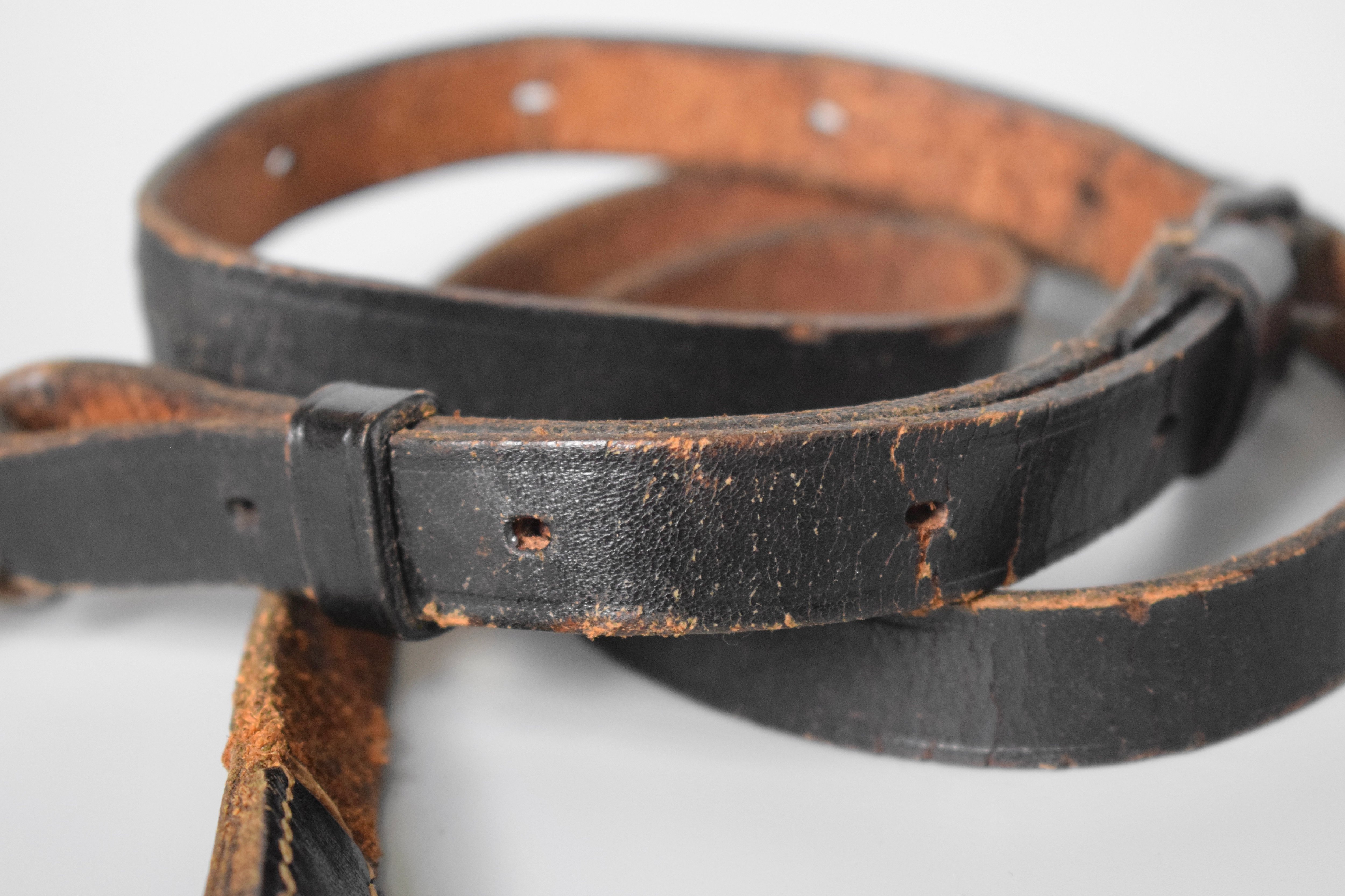 Optic box / flare pistol leather carry strap '1939' — image 5