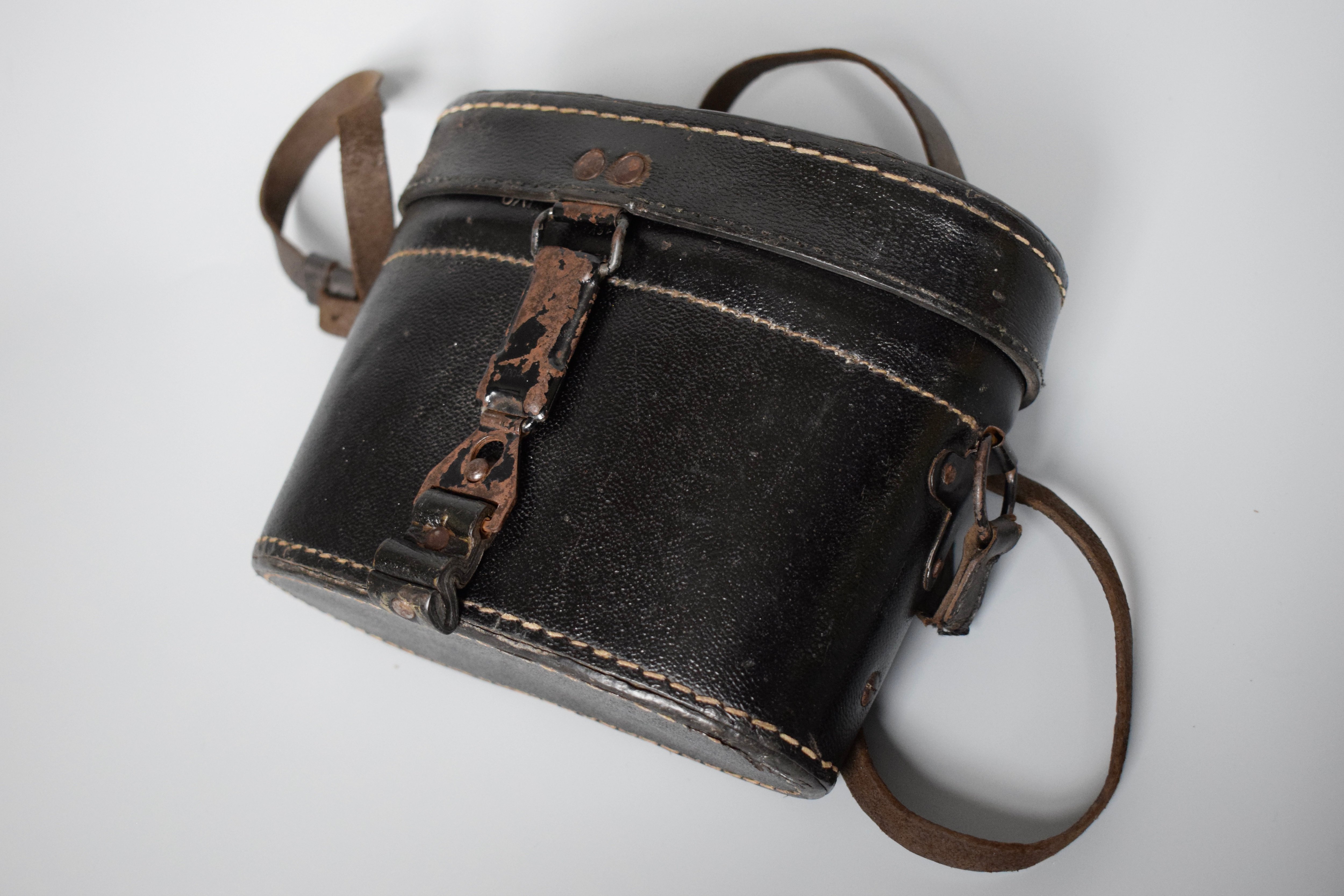 Bakelite 6x30 Dienstglas case 'cxn 4' — image 6