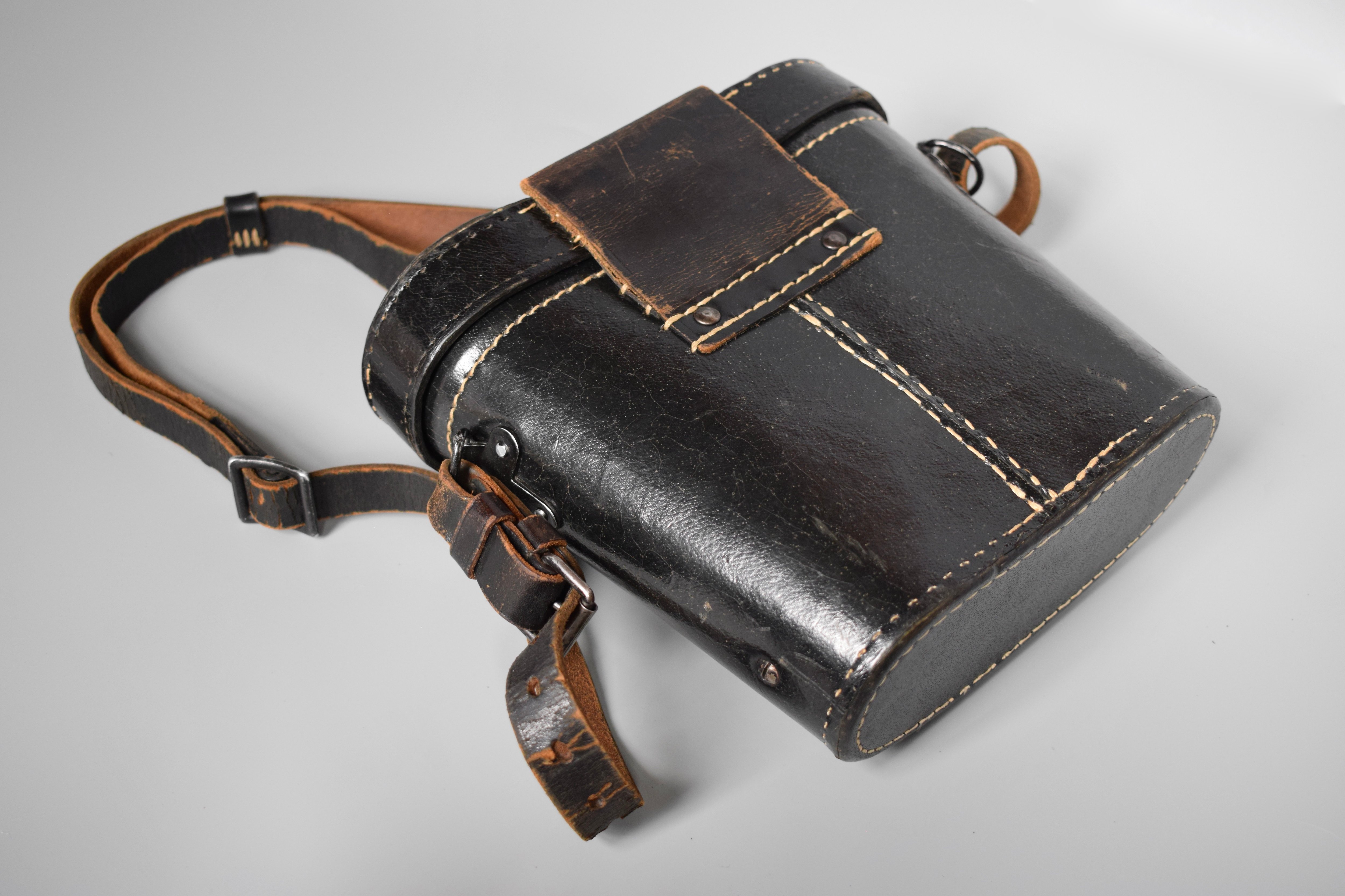 7x50 / 10x50 binocular case 'hte 1942 WaA' + strap — image 3