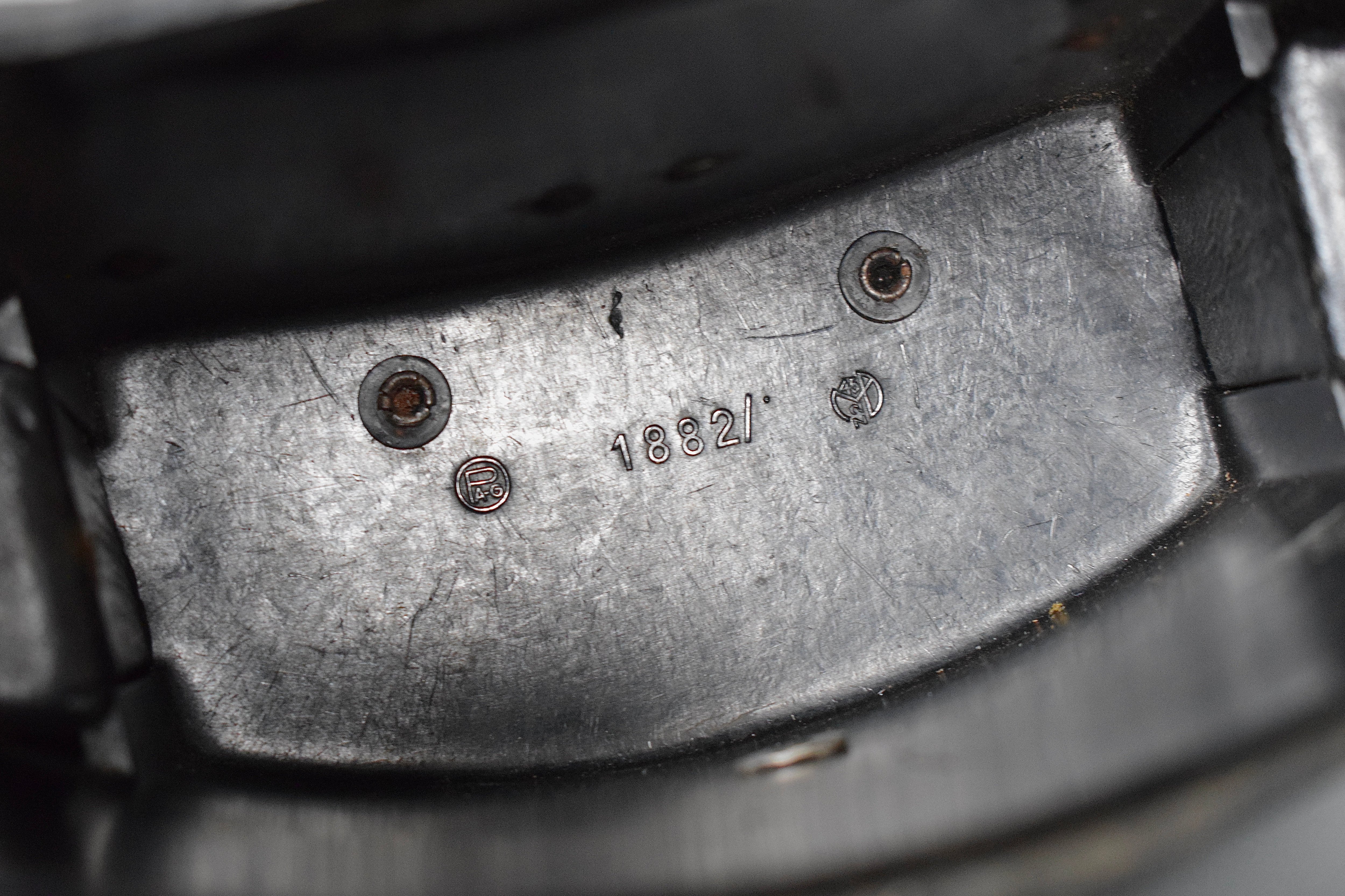 Speckled Bakelite 6x30 Dienstglas case — image 8