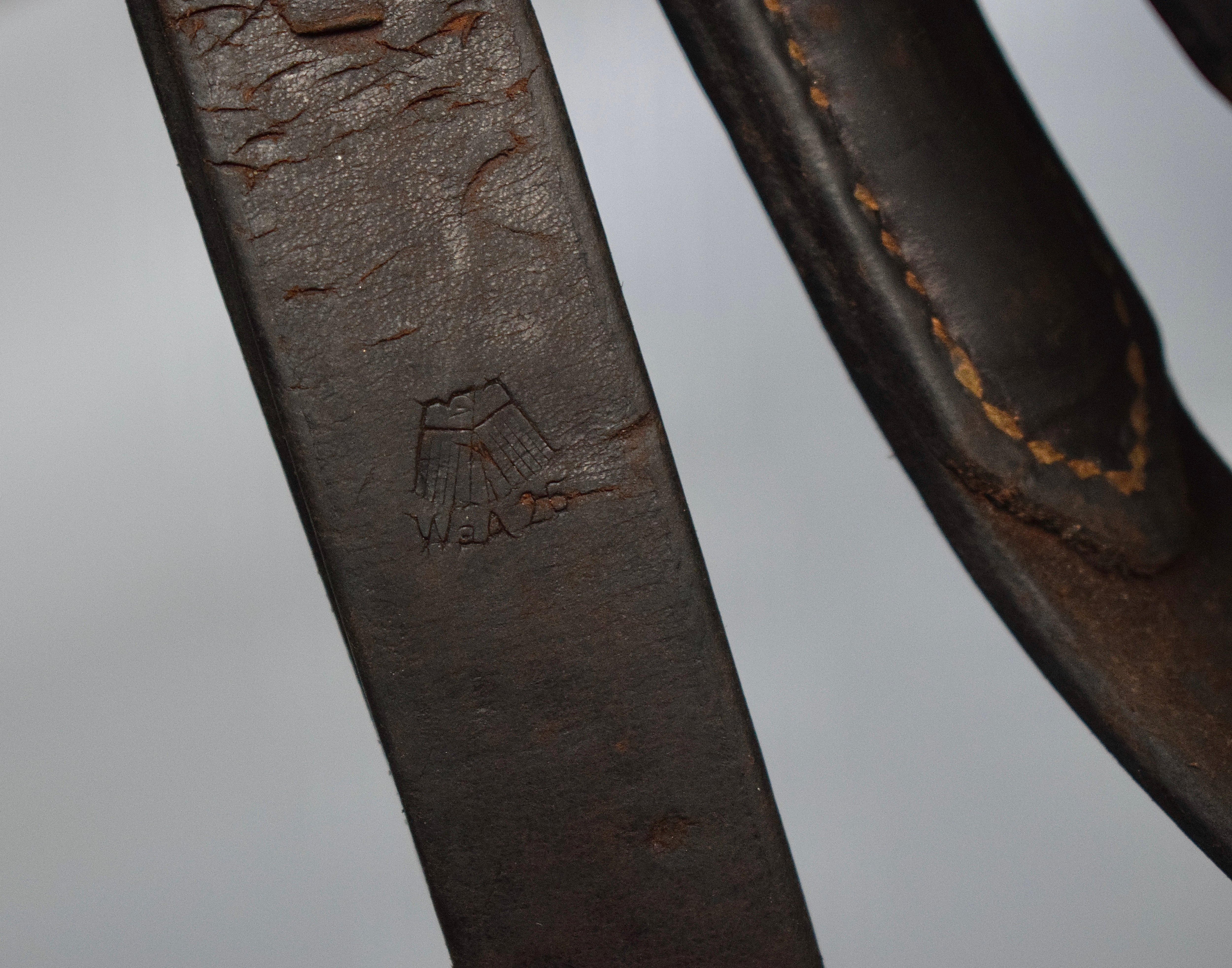 Pre-war MG34 leather sling 'WaA26' — image 2