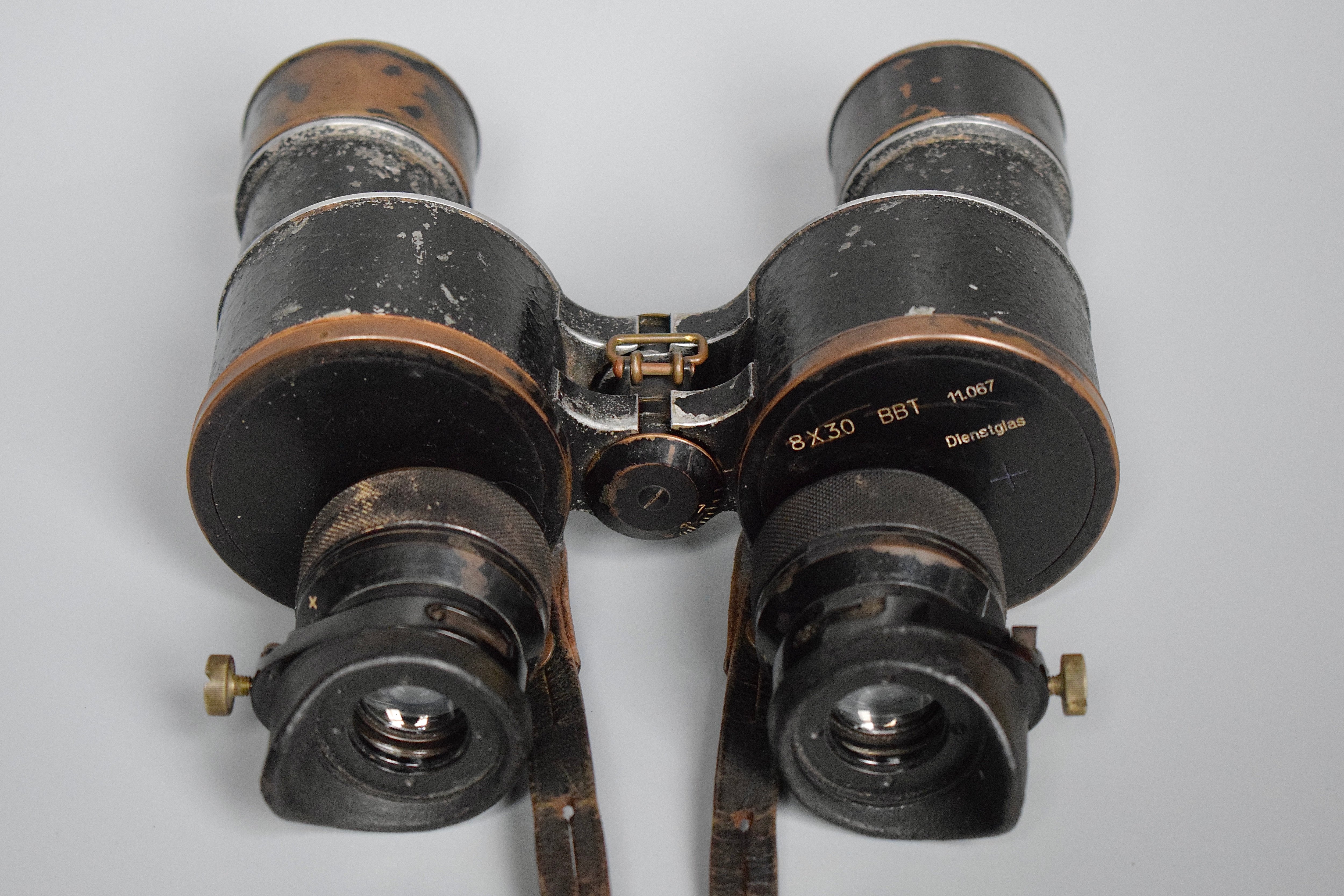 Wehrmacht BBT Krauss 8x30 Dienstglas binoculars — image 3