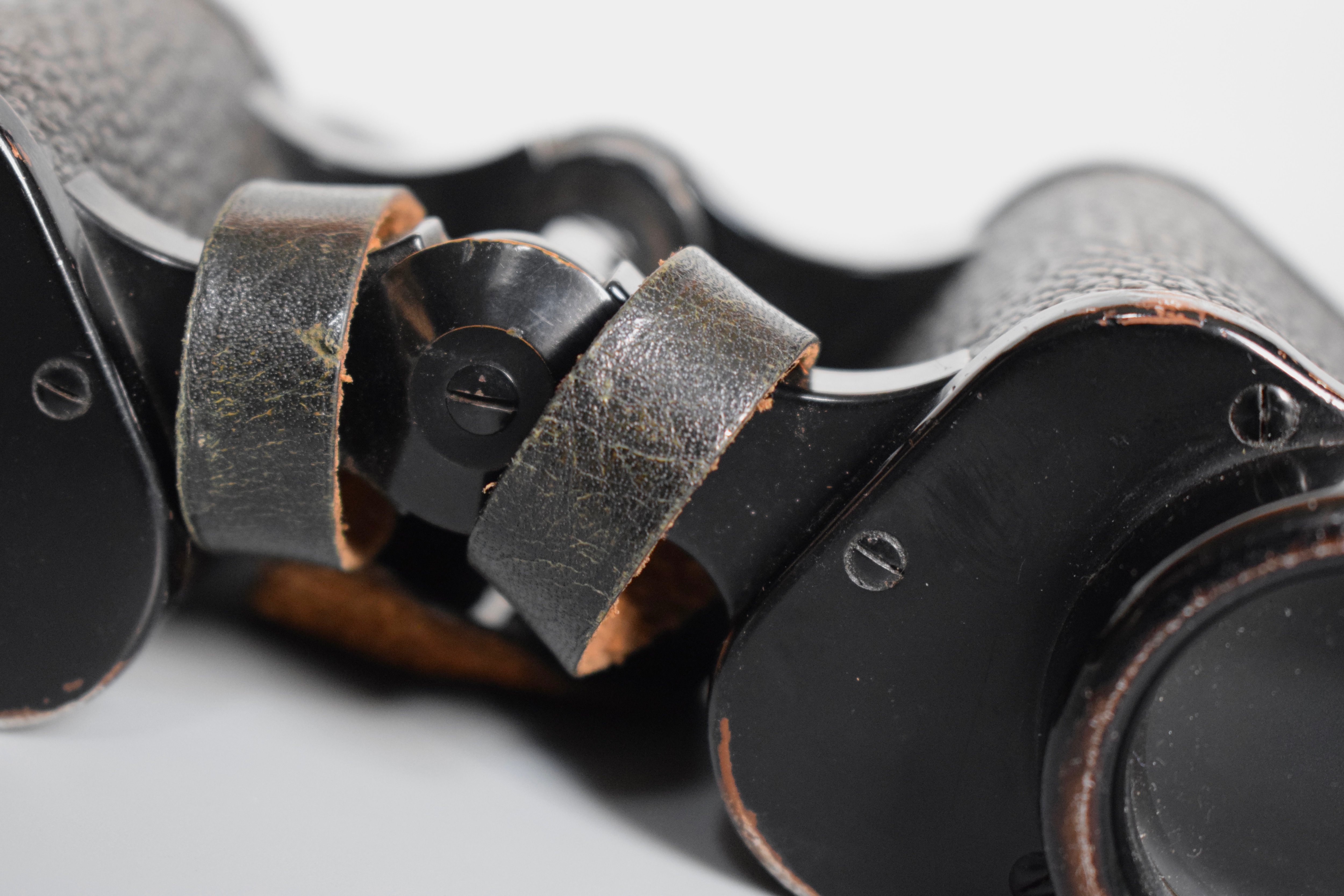 6x30 Dienstglas 'Hensoldt Wetzlar' + matching tab '1938' — image 11