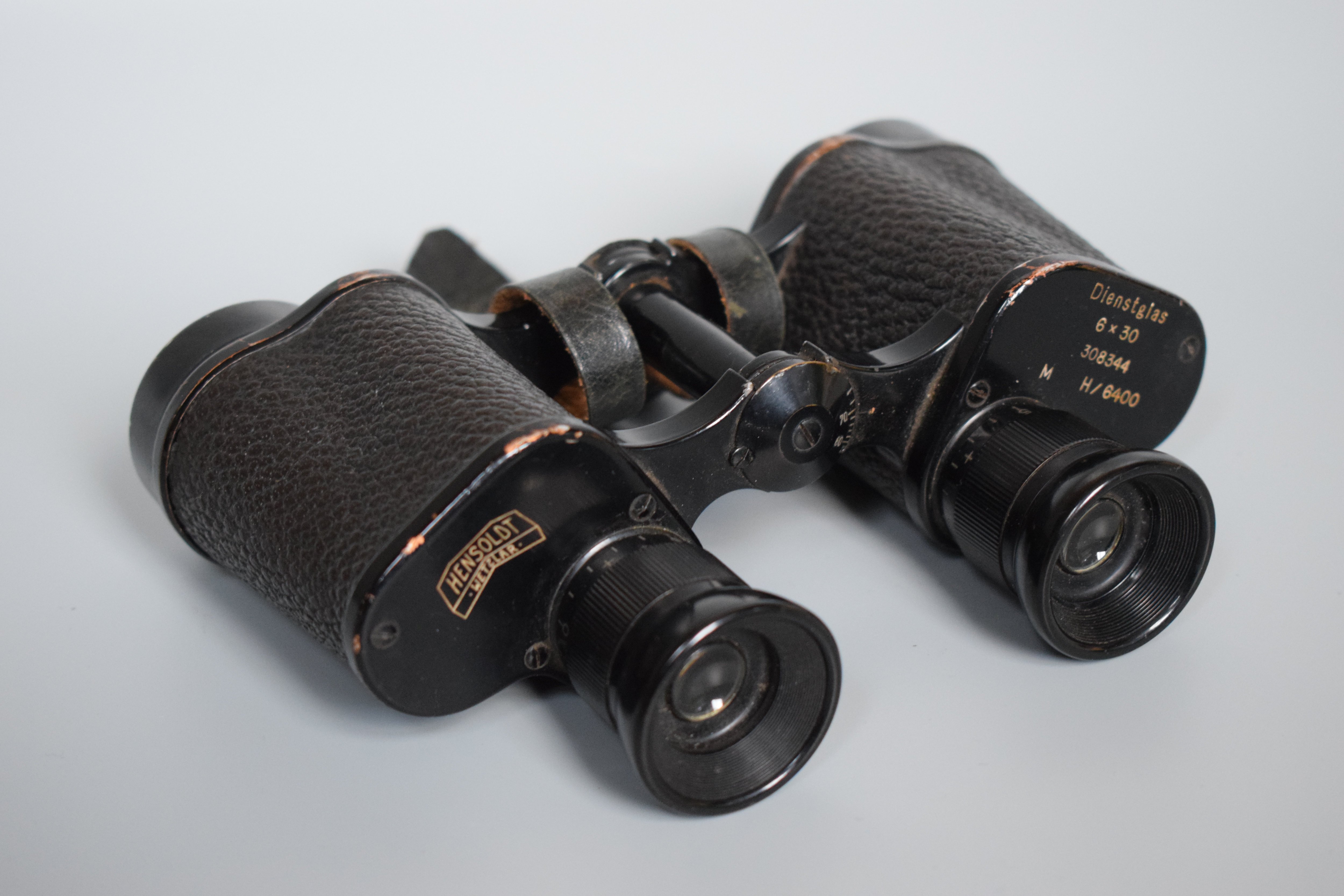 6x30 Dienstglas 'Hensoldt Wetzlar' + matching tab '1938' — image 12