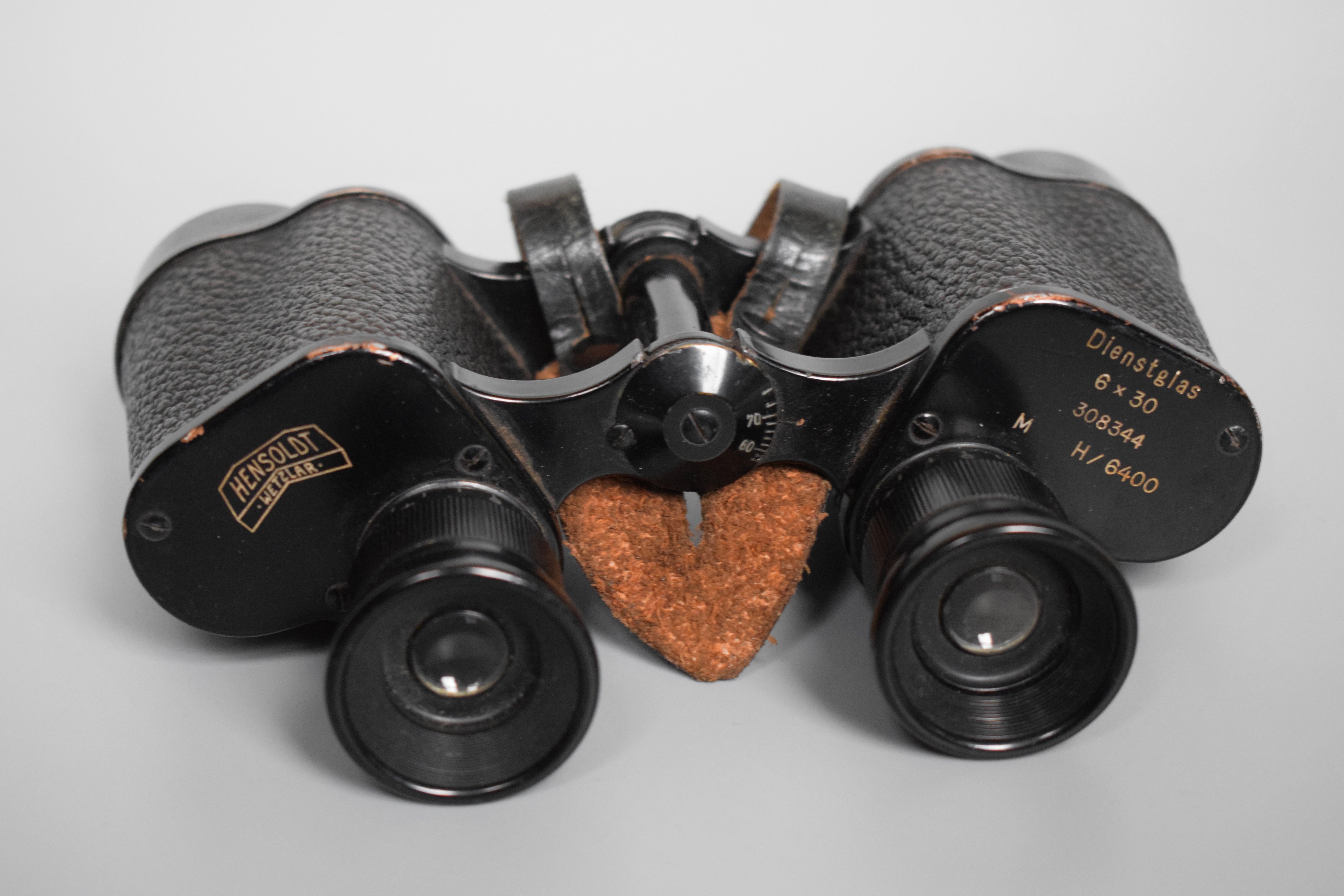 6x30 Dienstglas 'Hensoldt Wetzlar' + matching tab '1938' — image 2