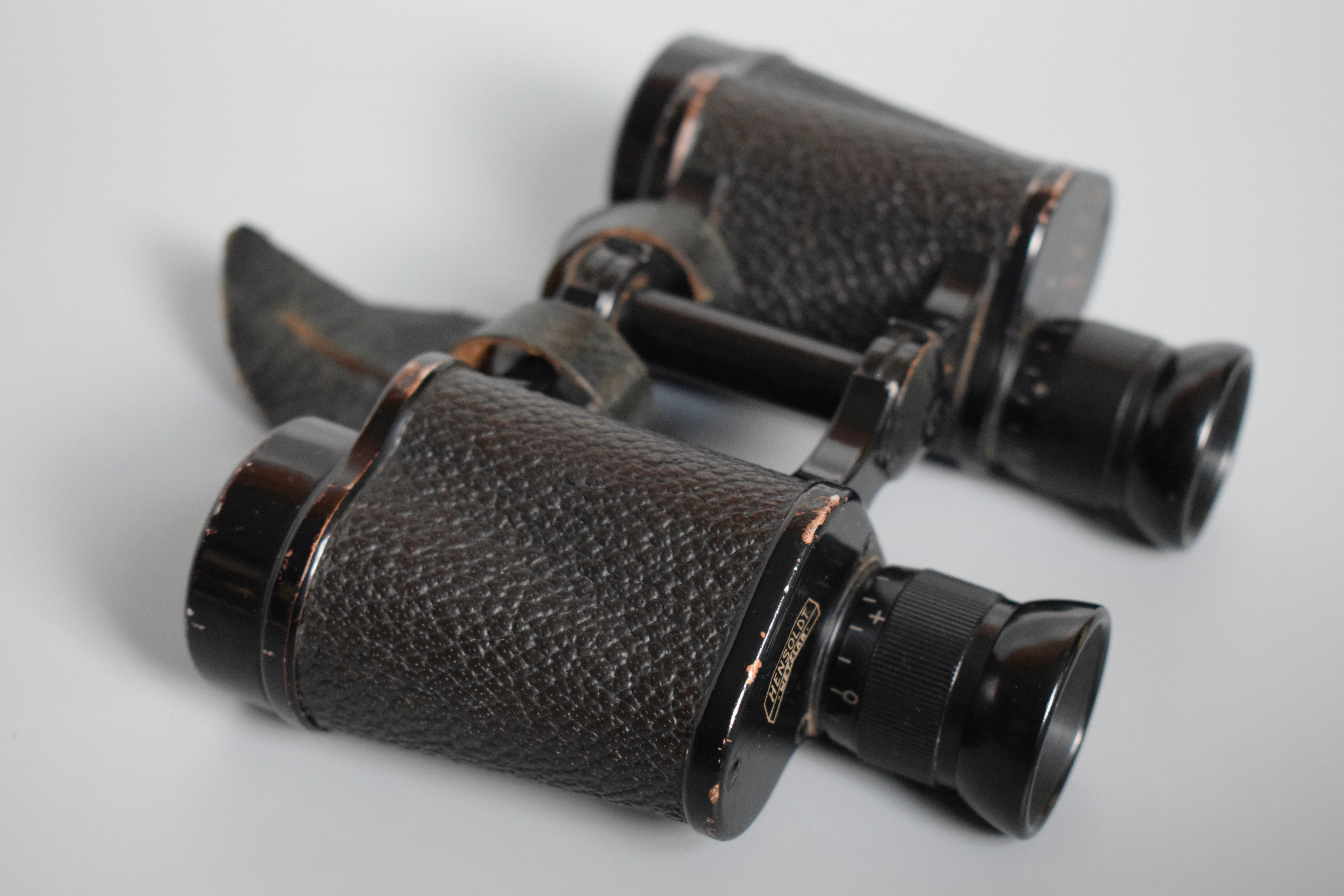 6x30 Dienstglas 'Hensoldt Wetzlar' + matching tab '1938' — image 5